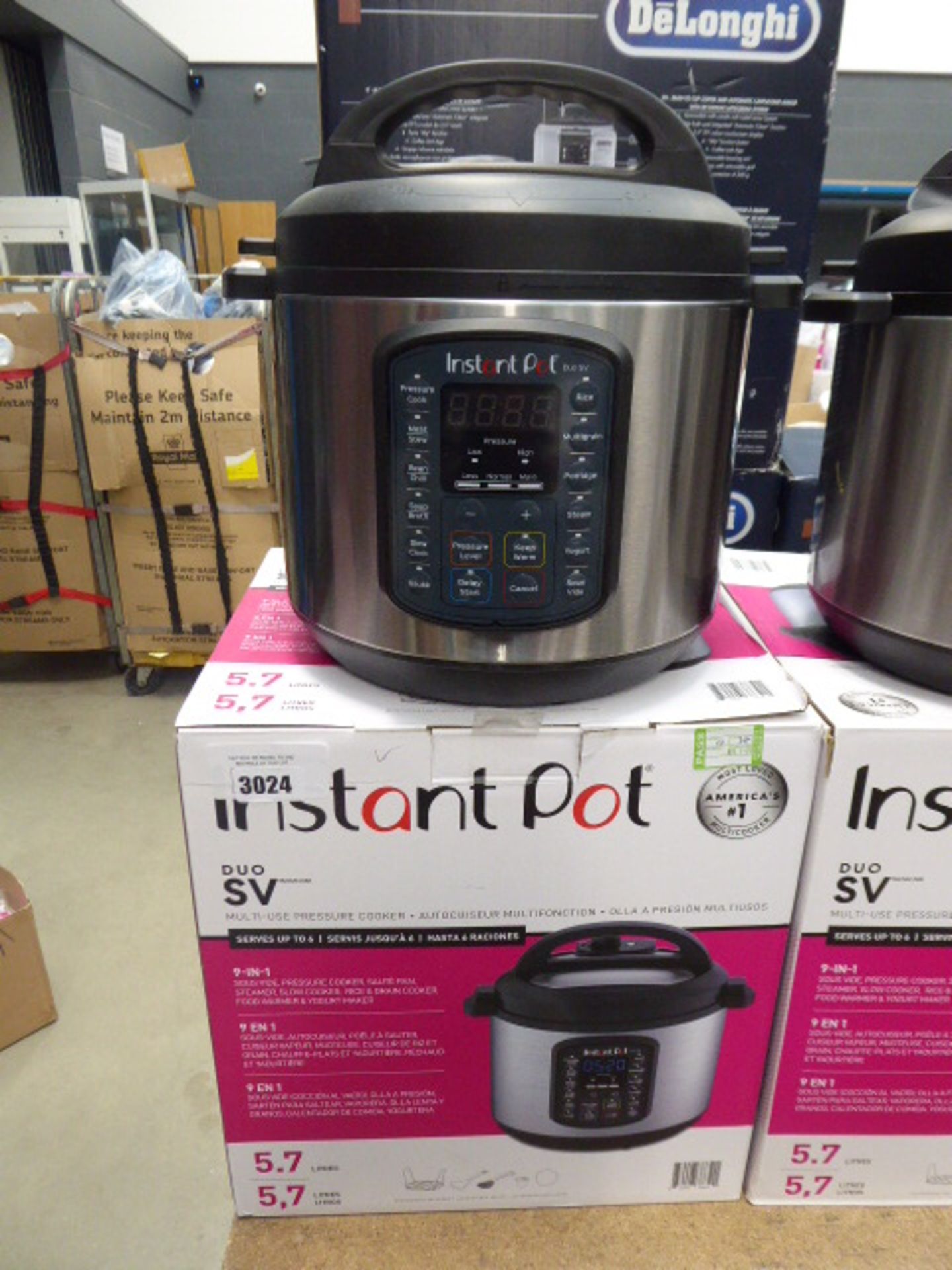 (TN31) - Instant Pot multi use pressure cooker with box