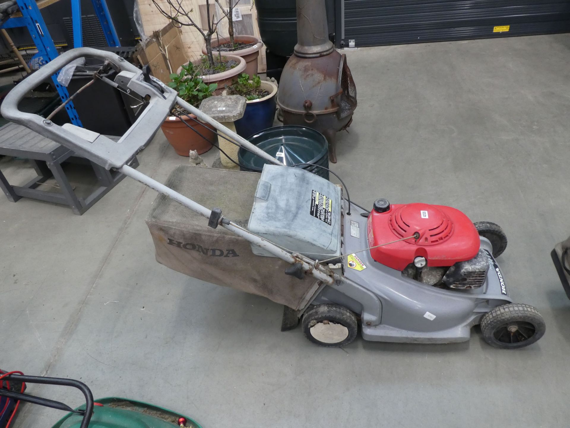 Honda HRV-475 petrol powered rotary mower with grass box