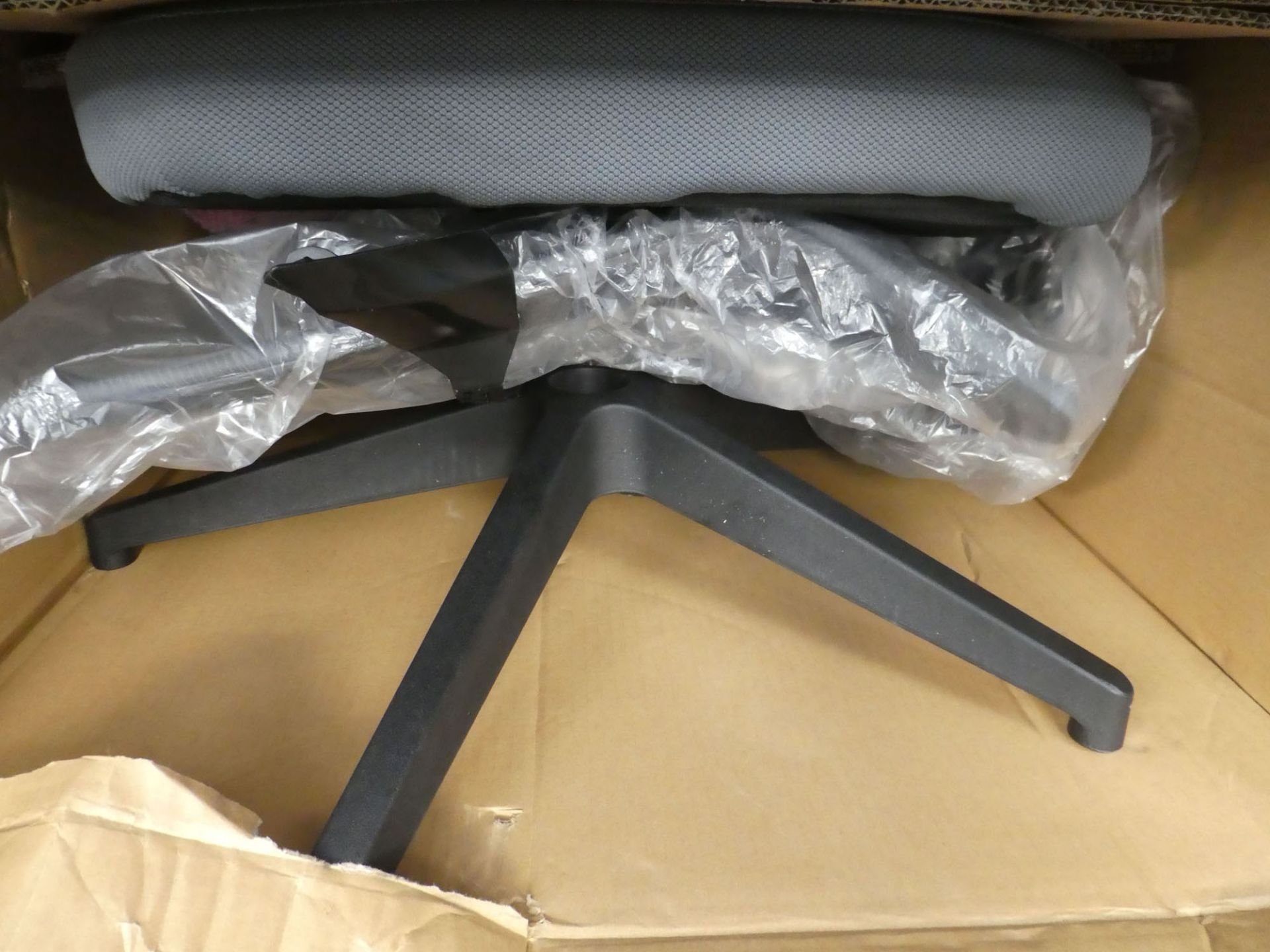 2 boxes of chair parts - Image 2 of 2