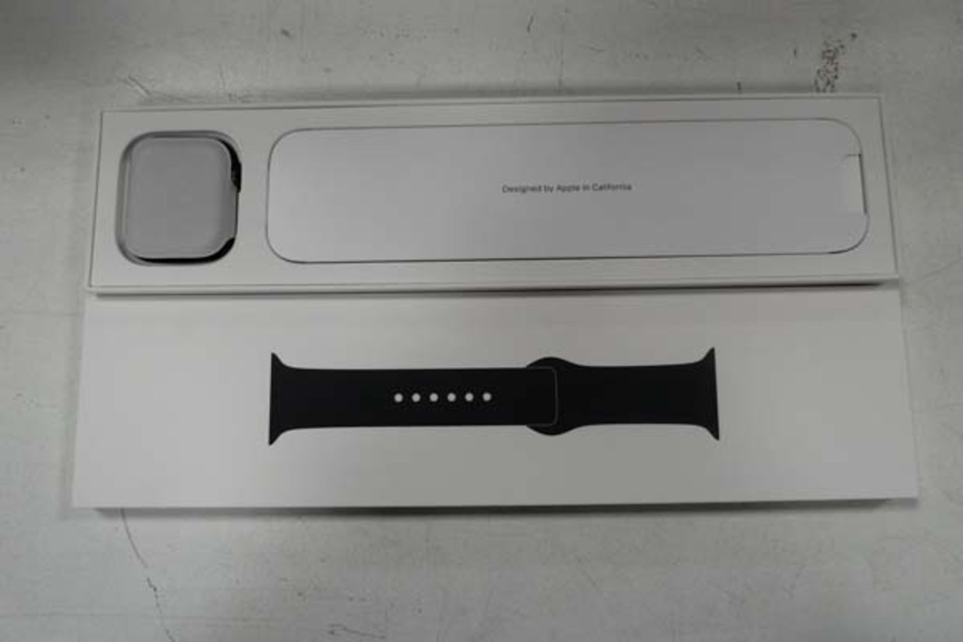 Apple Watch Series 6 44mm model A2292 with box Not icloud lock, doesn't appear used, marks/scratches