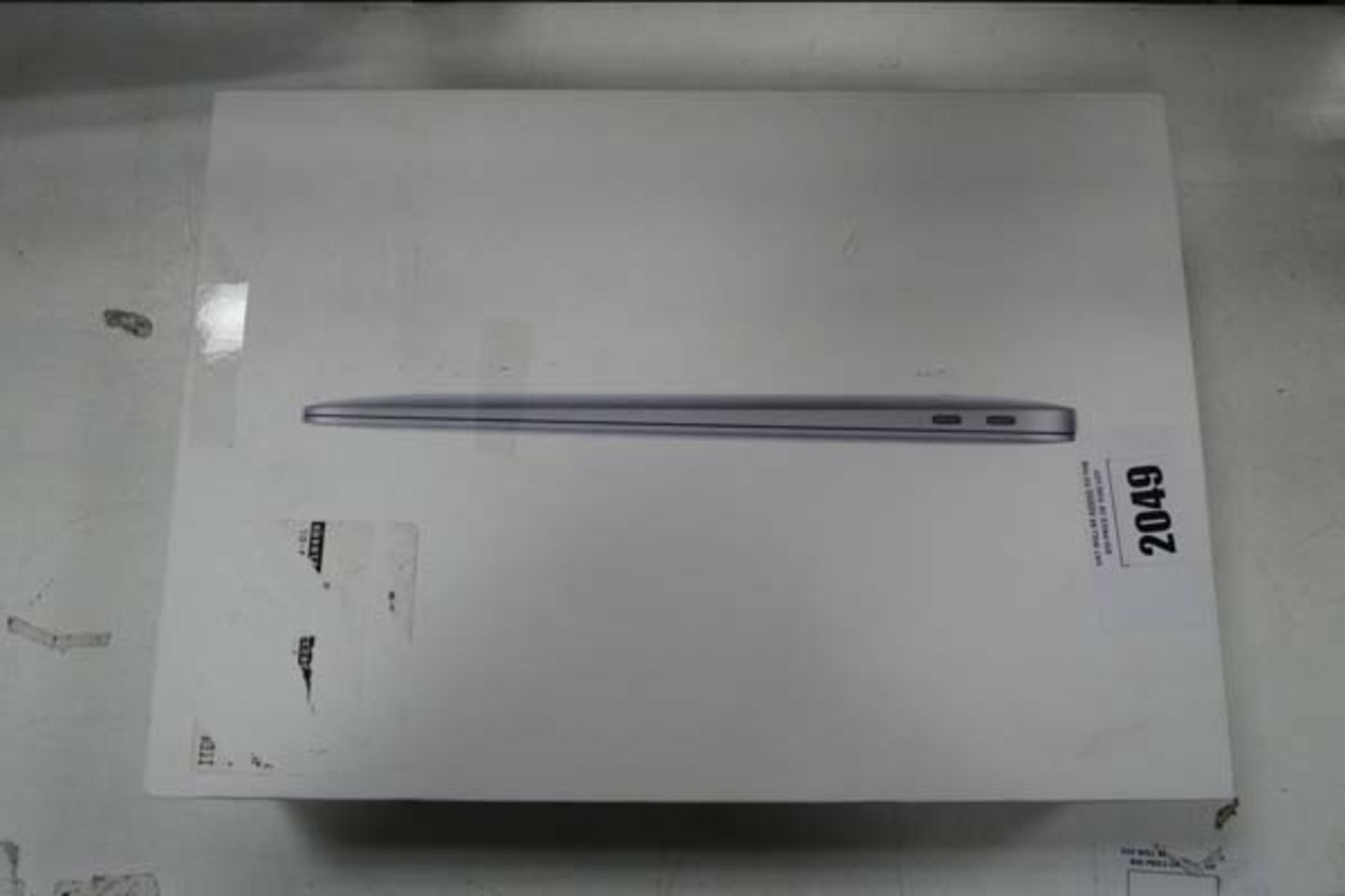 Apple Macbook Air 13'' model, Apple M1 processor, 8gb ram, 256gb hdd with power supply and box ( - Image 2 of 3