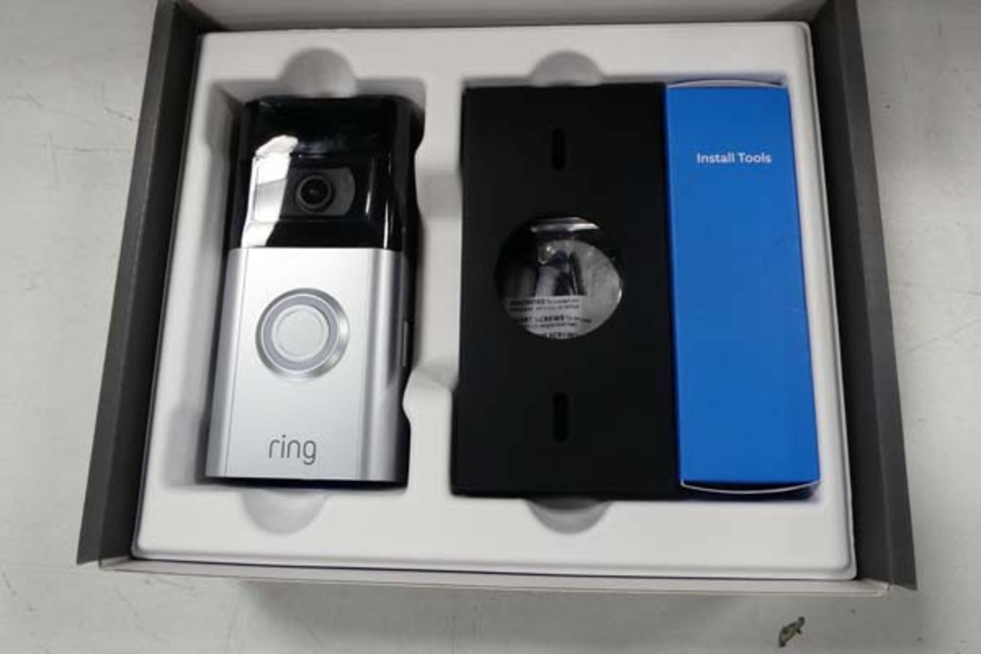 Ring Video Doorbell 3 with box and battery