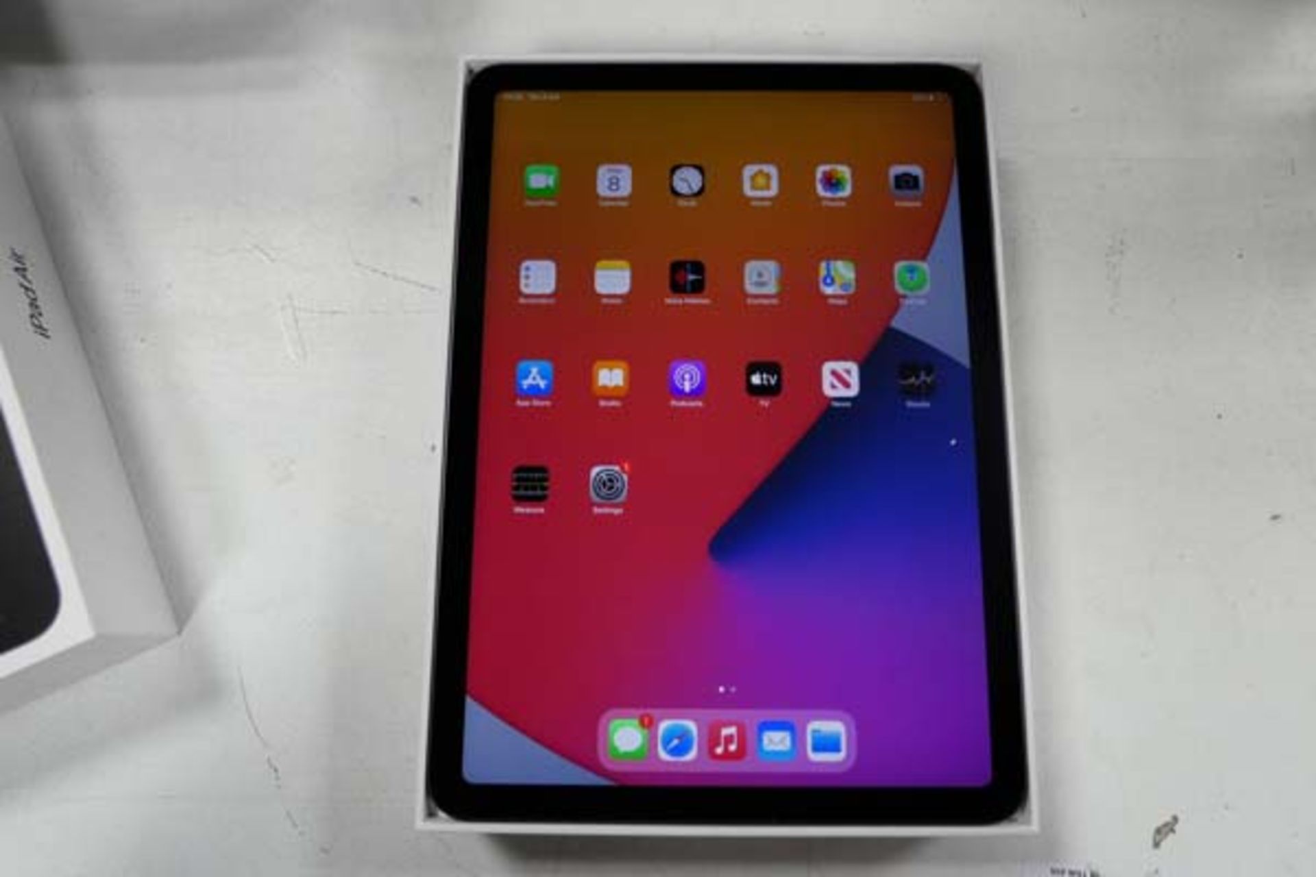 Apple iPad Air 4th gen wifi only 64gb model A2316 with box