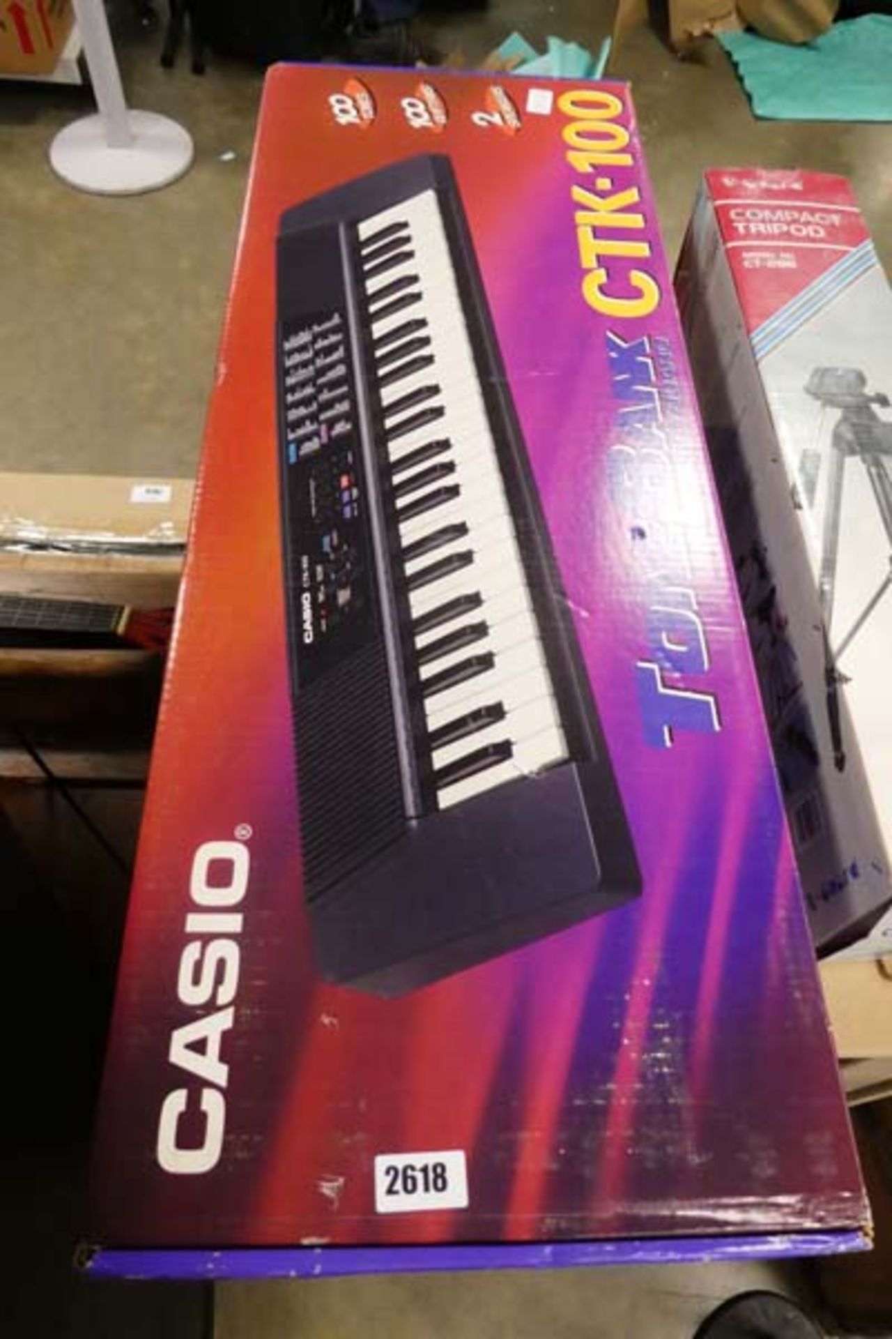 Casio CCK100 tone bank keyboard with box