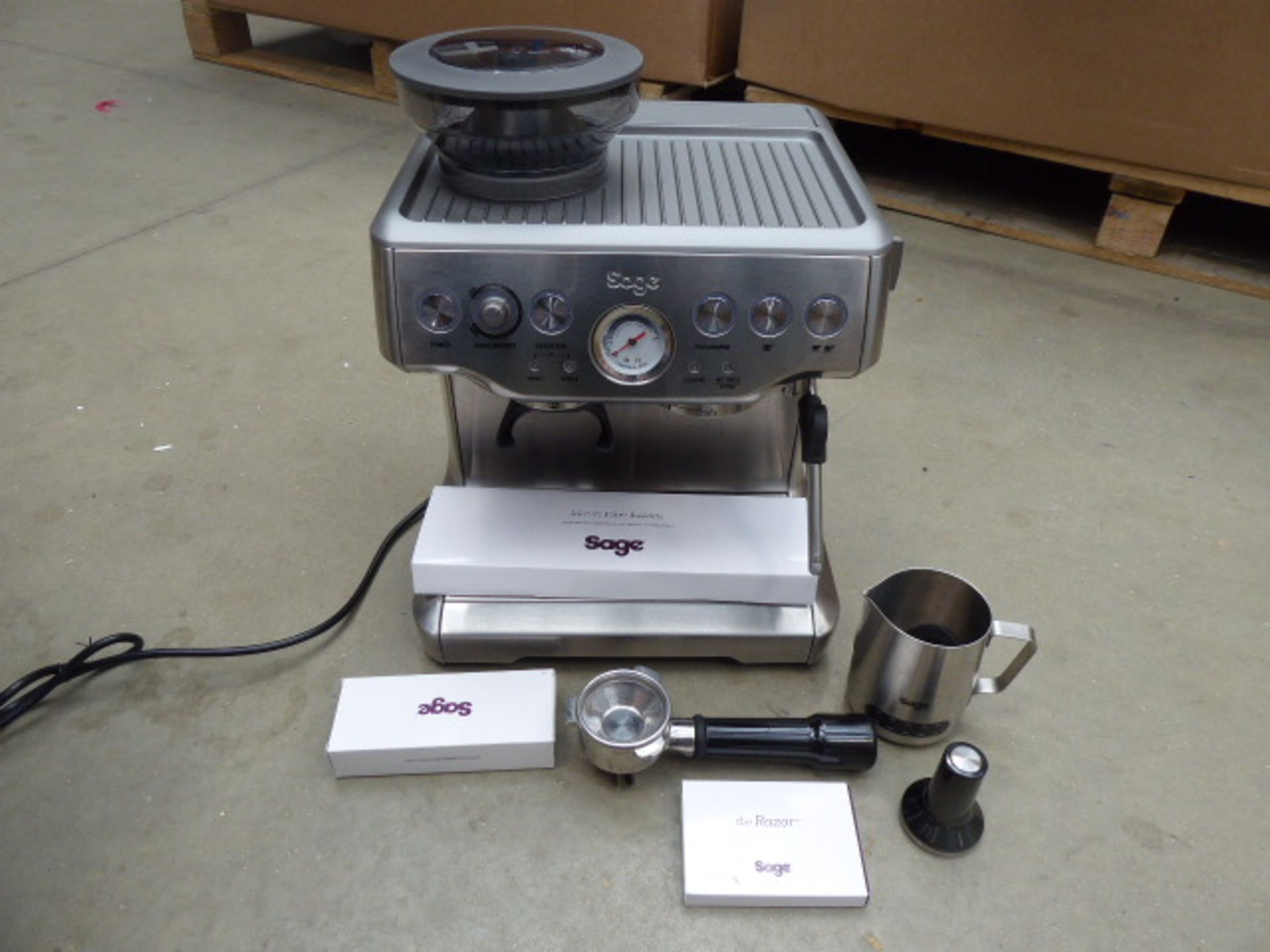 Sage Barista Express coffee machine with box - Image 2 of 2