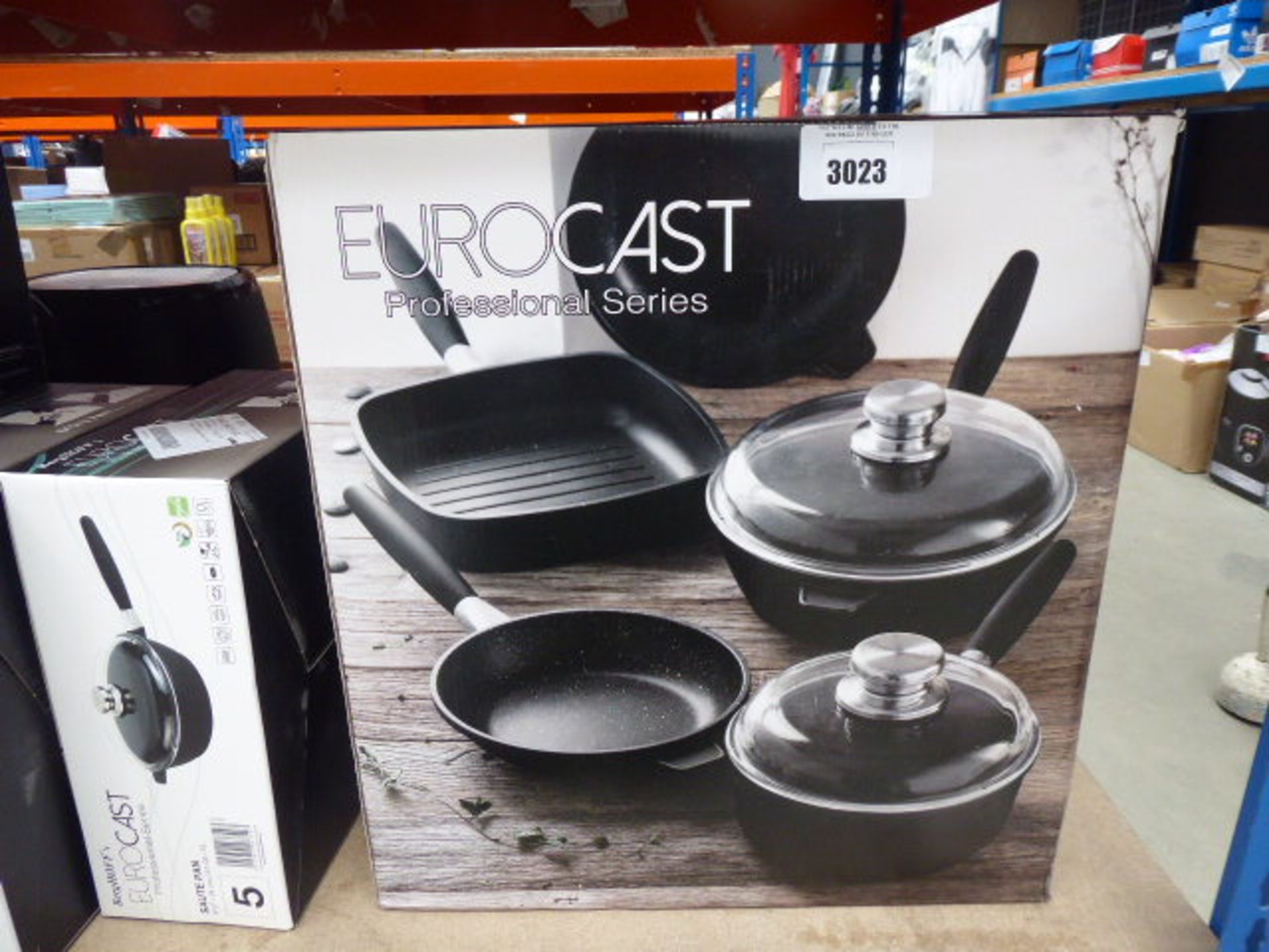 BergHOFF Eurocast Professional Series cookware set with box