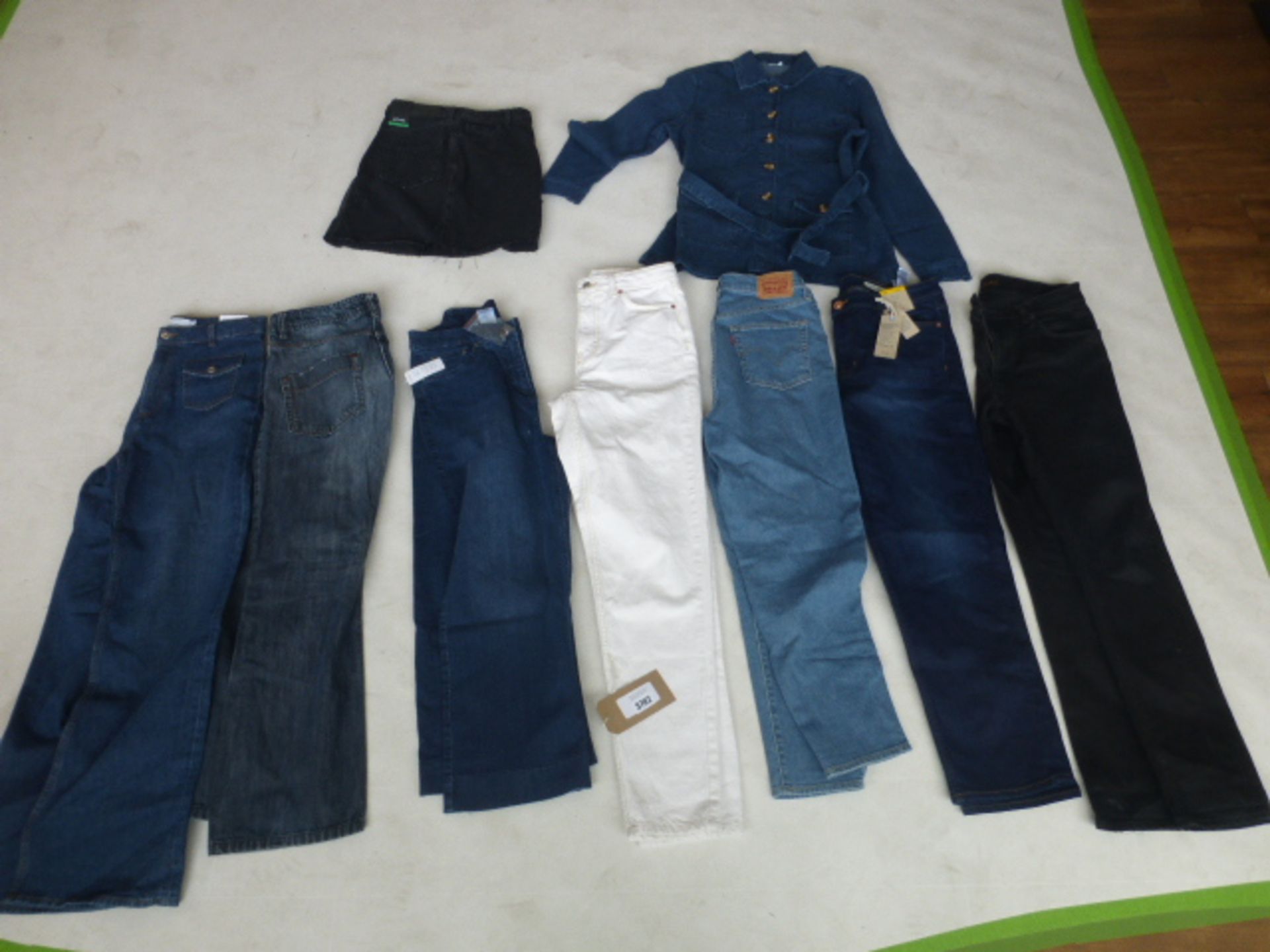 Selection of denim, including Atelier, Levi's, Top Shop, Monkl etc