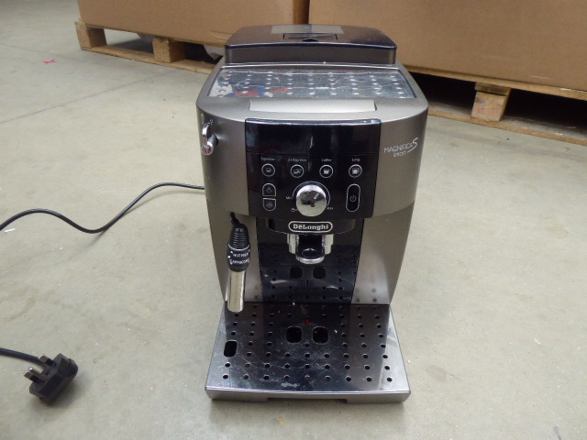 3001 - De'Longhi Magnifica S smart coffee machine with box - Image 2 of 2