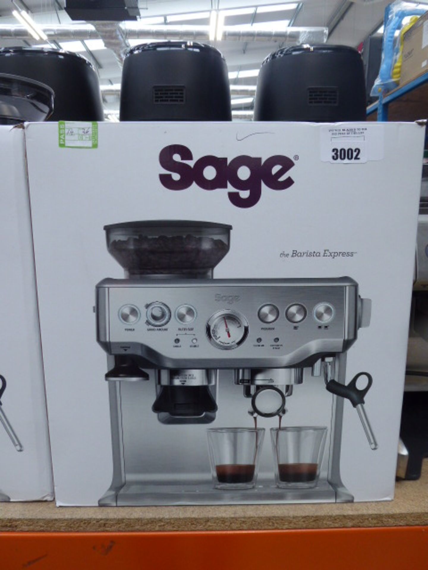 (TN26) Sage Barista Express coffee machine with box Includes coffee bean hopper