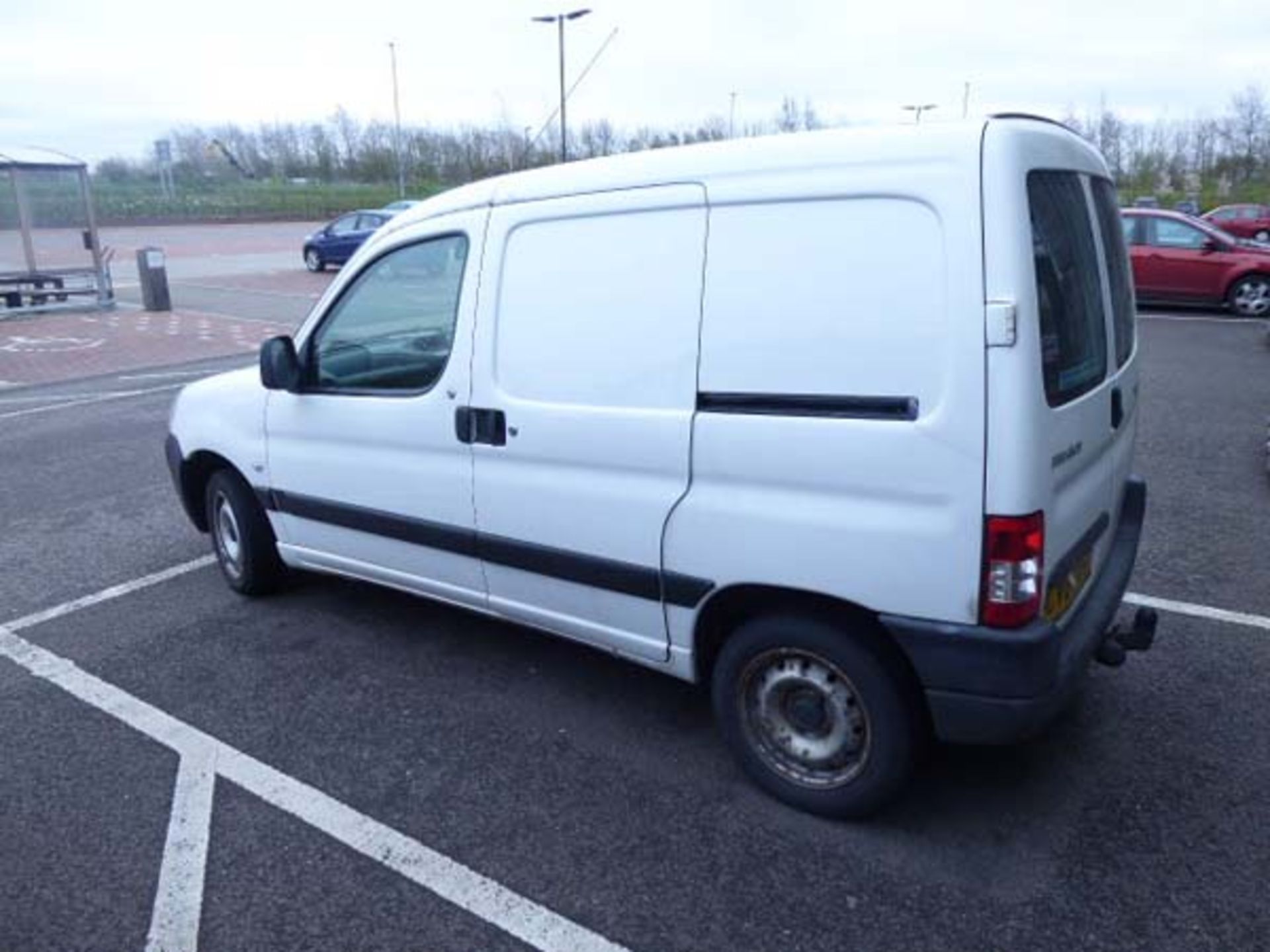 CV60 FVB Peugeot Partner 600 Professional HDI Van,in white, first registered 28/09/2010, MOT 21/10/ - Image 4 of 8