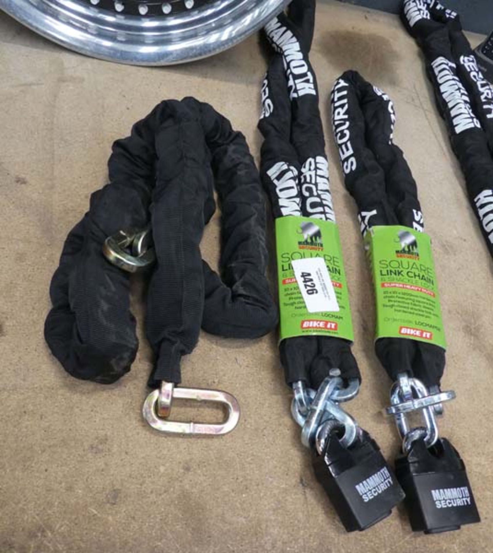 2x Mammoth security square chain link shackles & locks and a spare chain