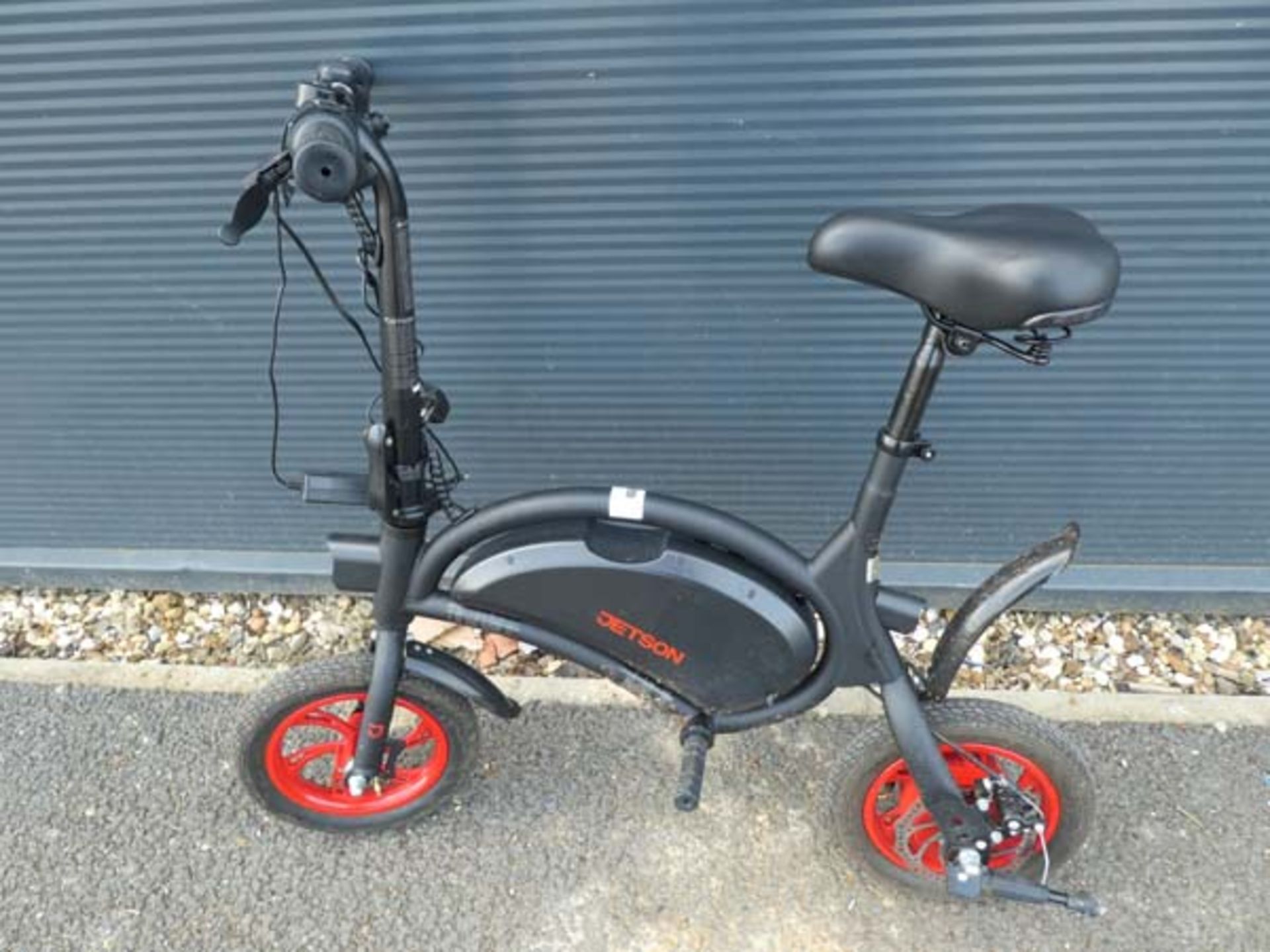 Jetson electric bike with charger