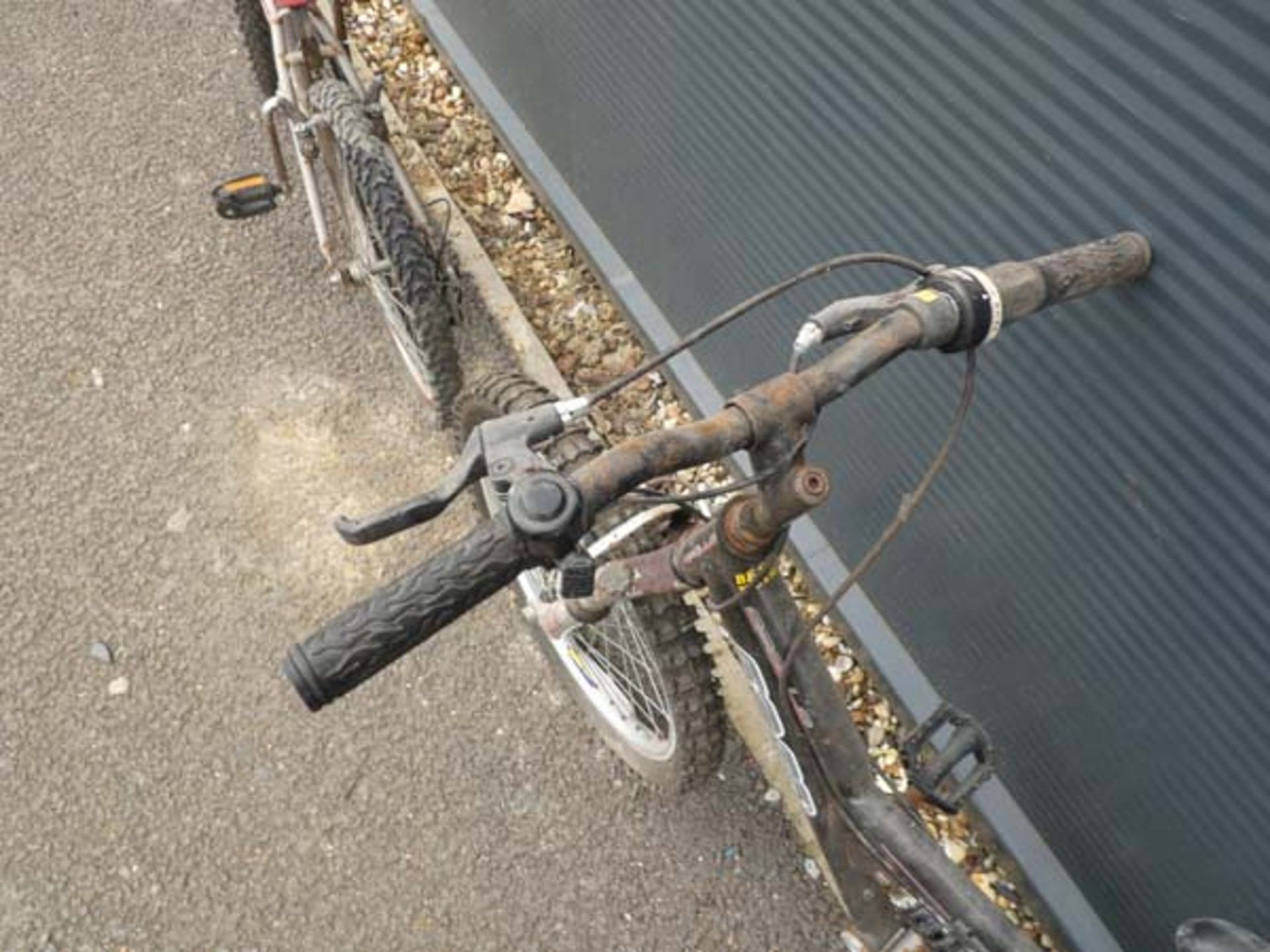 An Apollo Top Gun child's bike and another child's bike - Image 5 of 5