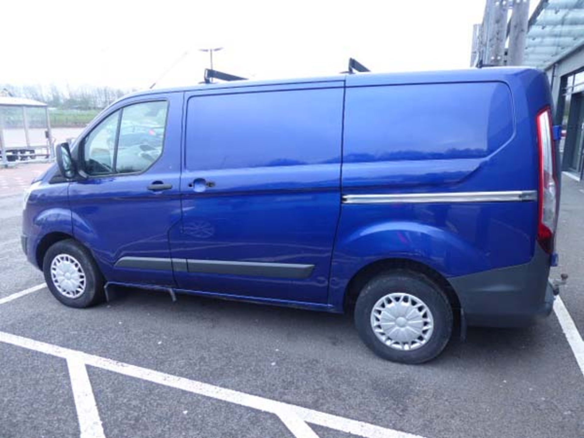 AK64 YWR Ford Transit Custom Trend 290LT 2.2 TDCI 100ps van, 100,269 miles, MOT expired 11.2.21 - Image 4 of 7