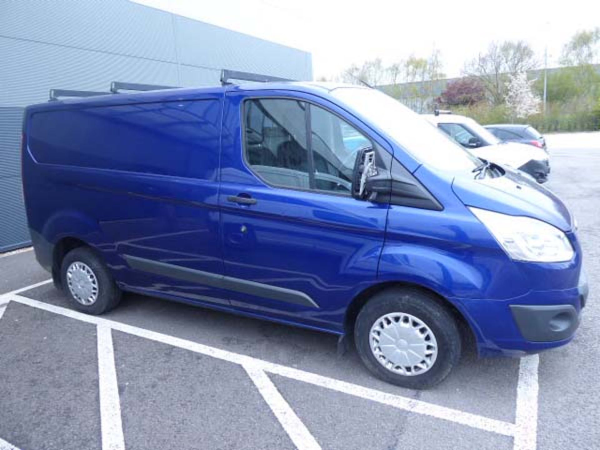 AK64 YWR Ford Transit Custom Trend 290LT 2.2 TDCI 100ps van, 100,269 miles, MOT expired 11.2.21 - Image 2 of 7