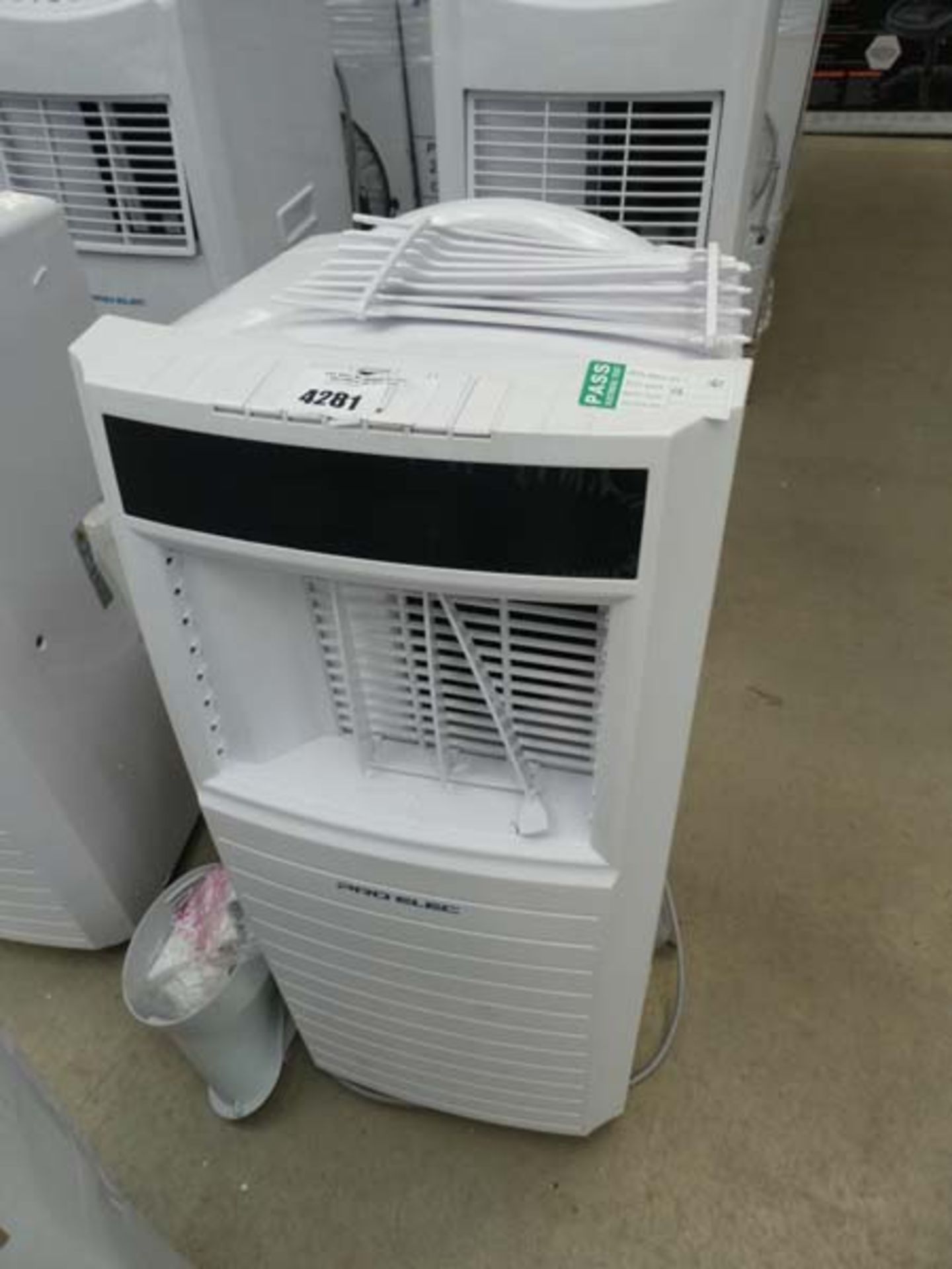 Pro Elec air conditioning unit with hose