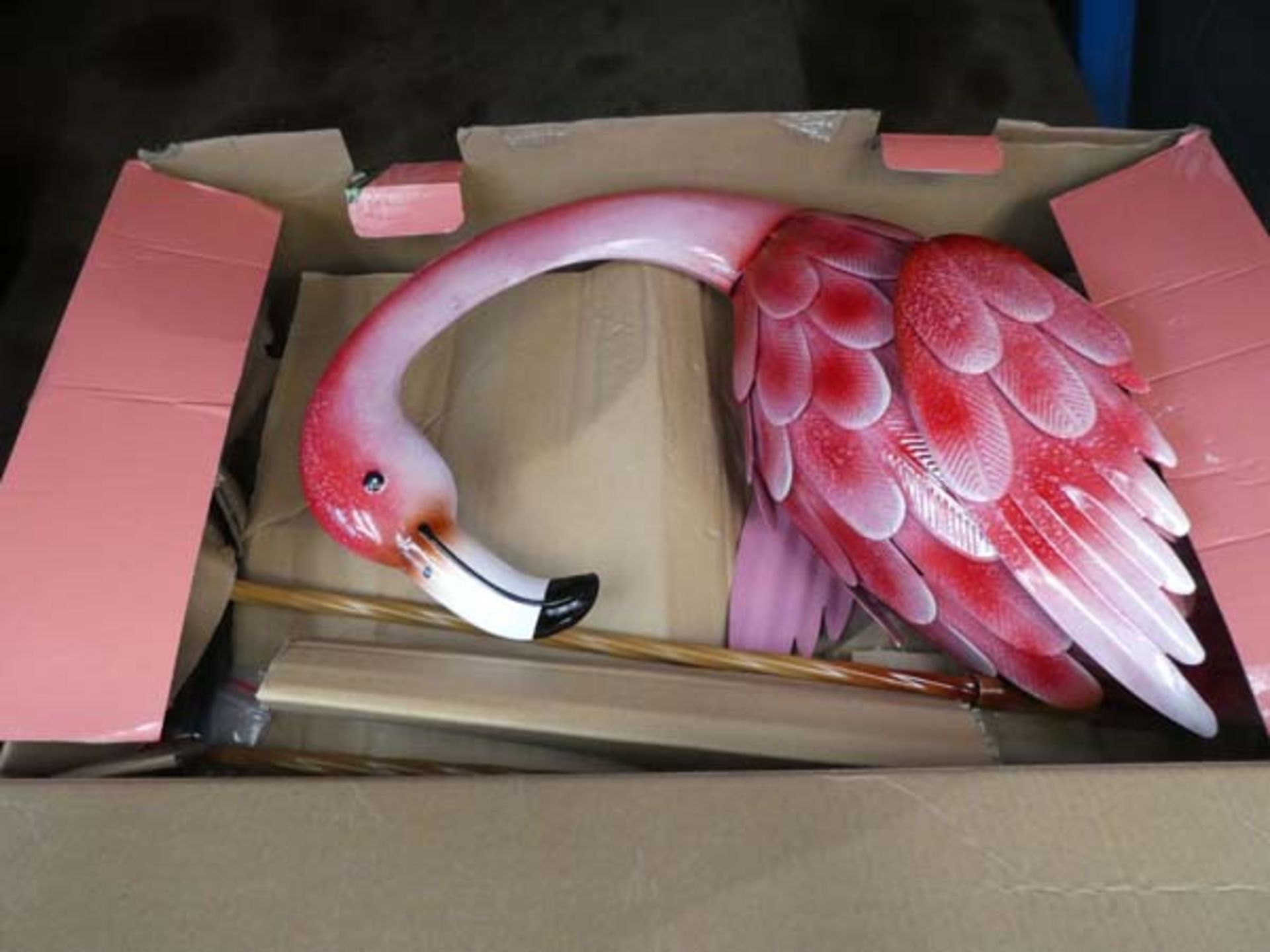 Boxed pair of flamingos - Image 2 of 2