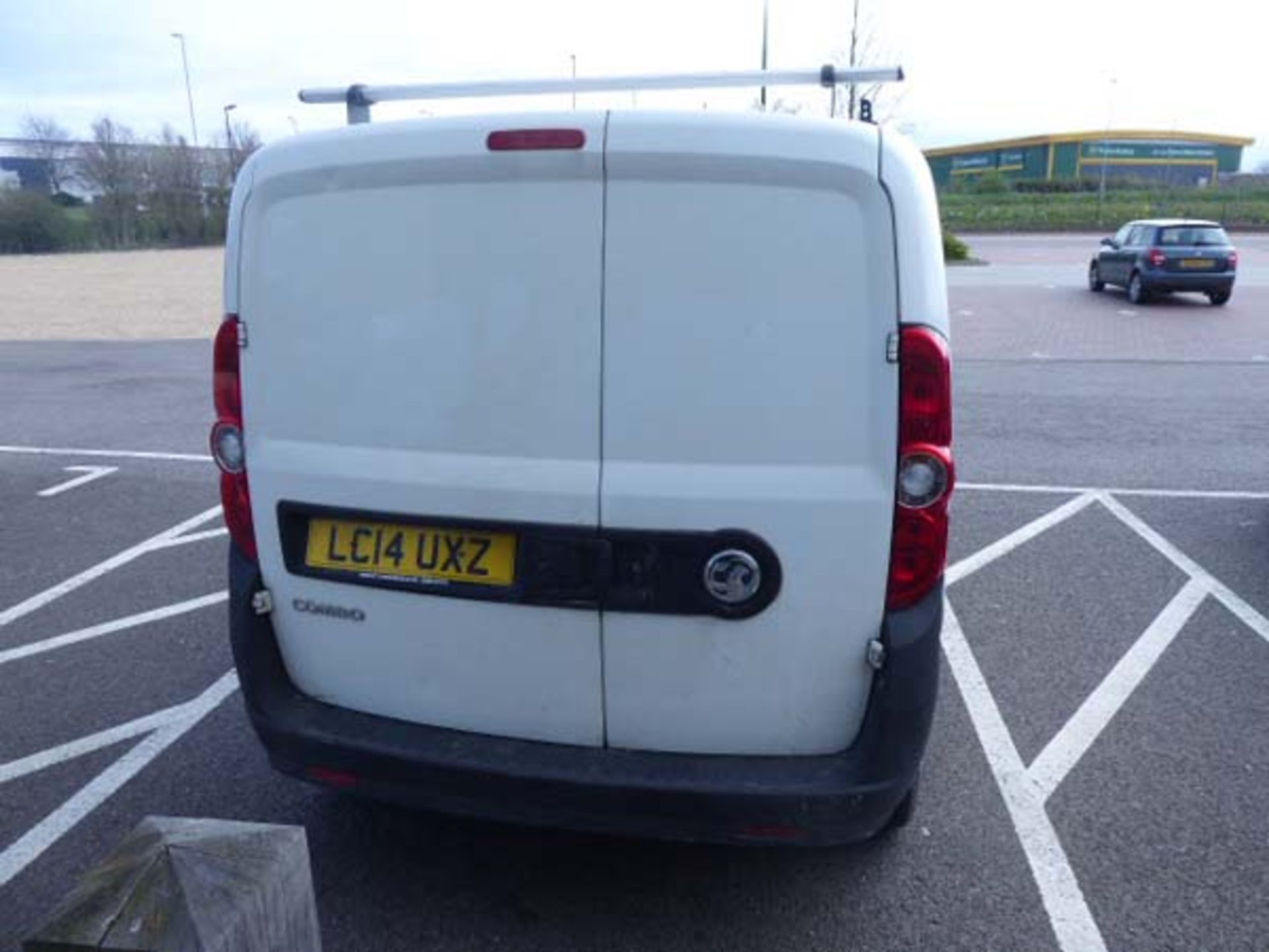 LC14 UXZ Vauxhall Combo-D-Van, first reg 30/06/2014, oil pump gone/non runner, no MOT - Image 3 of 6