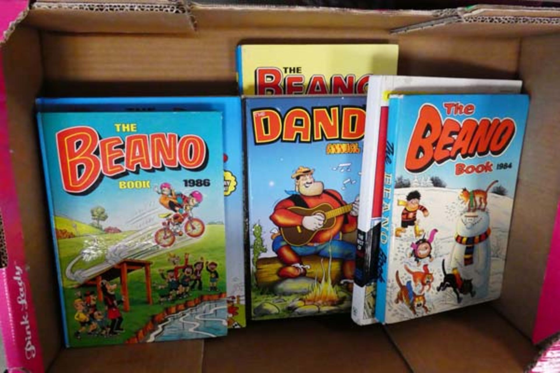 Kids Beano and Eagle annuals inc. Beano 1984 and 1986