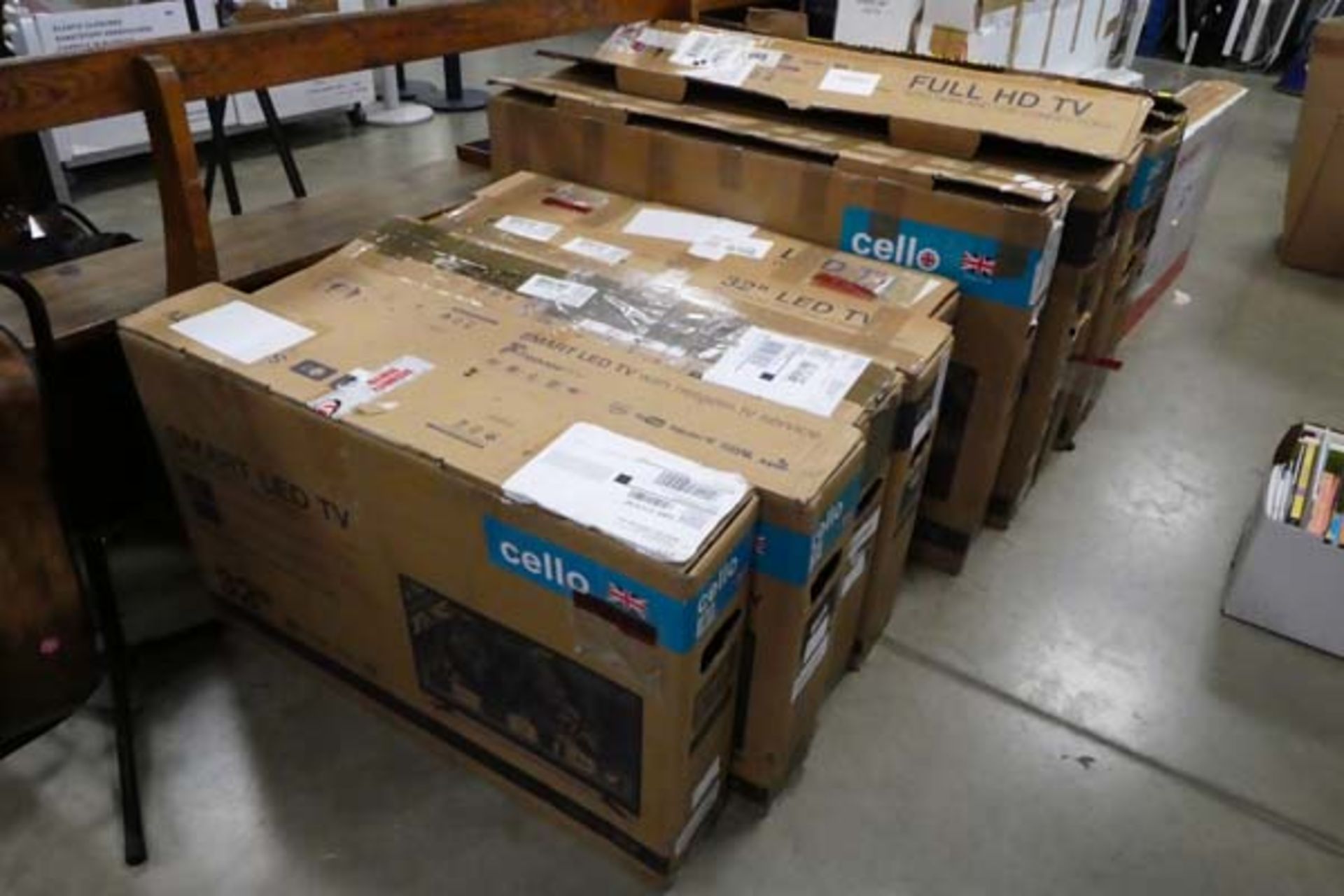 10 various cello TV's to inc. 5 x 32'', 40'' and 4 x 43'' TV's with boxes, smashed screens, sold for - Image 2 of 3