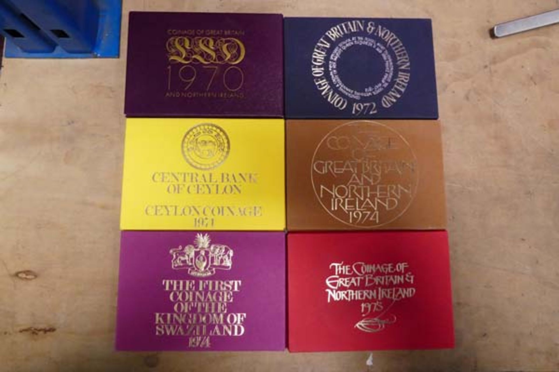 2 lots of collectable coin proof sets to include the 1980s and 1970s decimal sets - Image 3 of 3