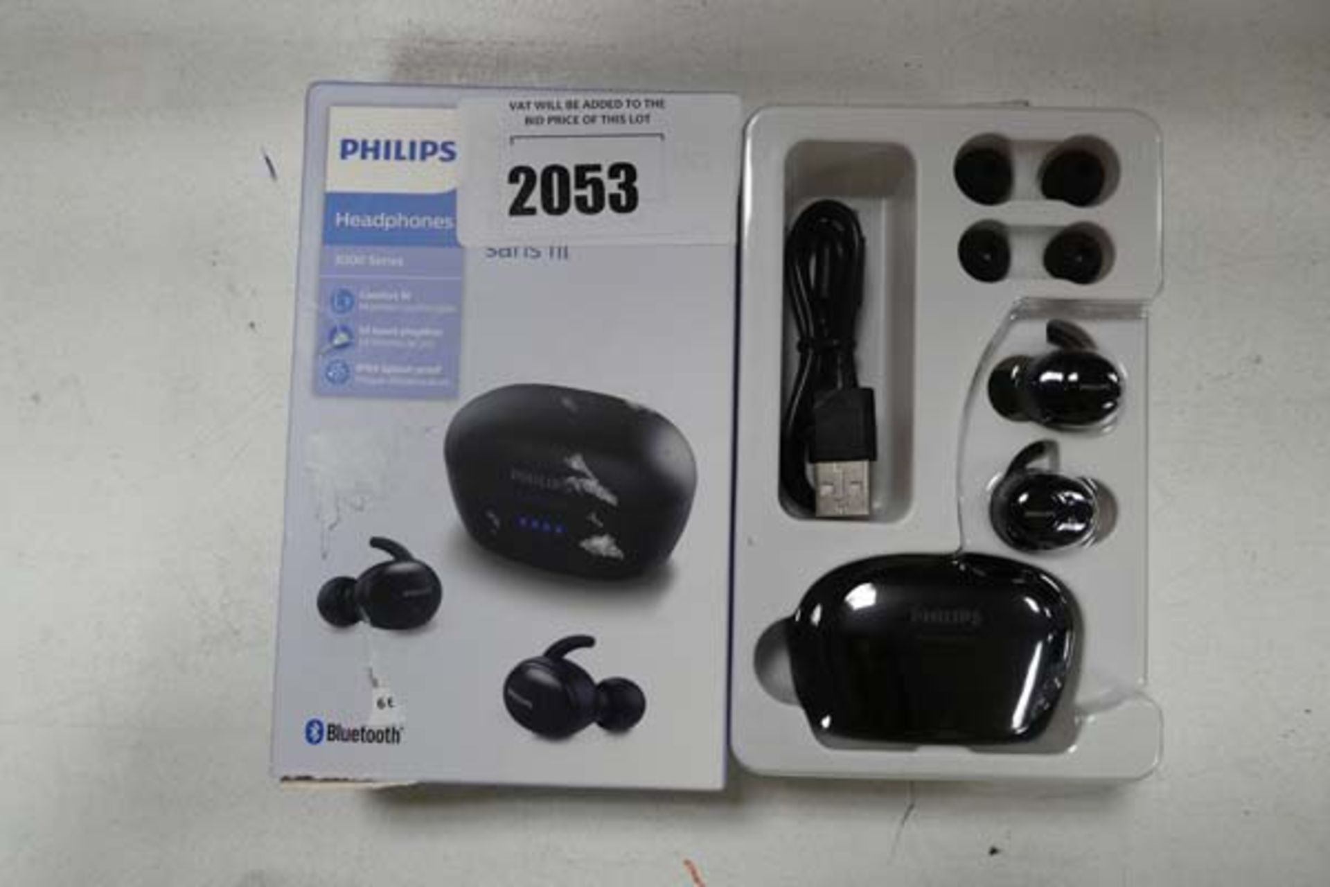 Philips headphones 3000 series wireless headset with charging case and box