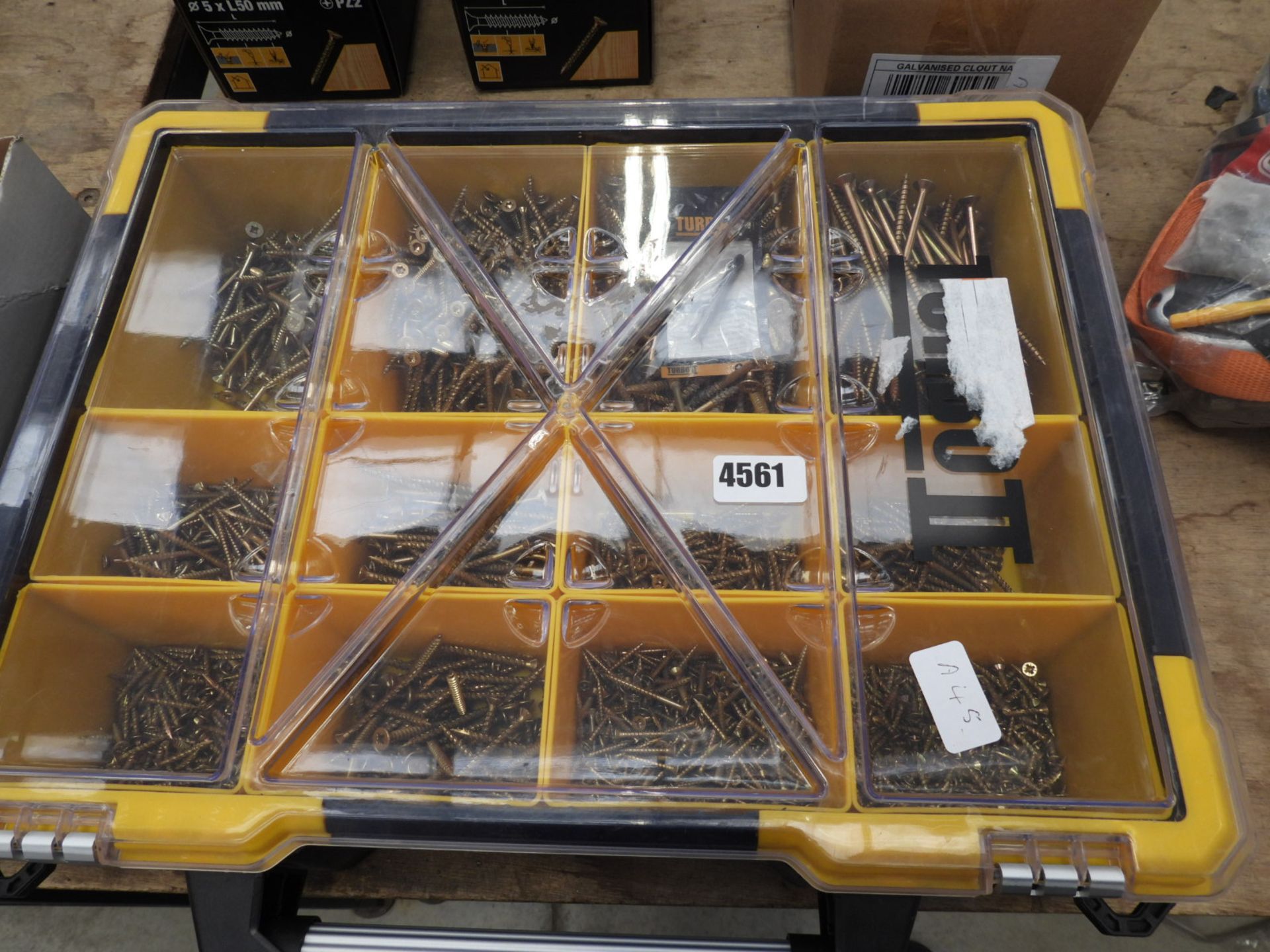 Large screw box of turbo 2 screws