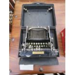 Corona travelling typewriter