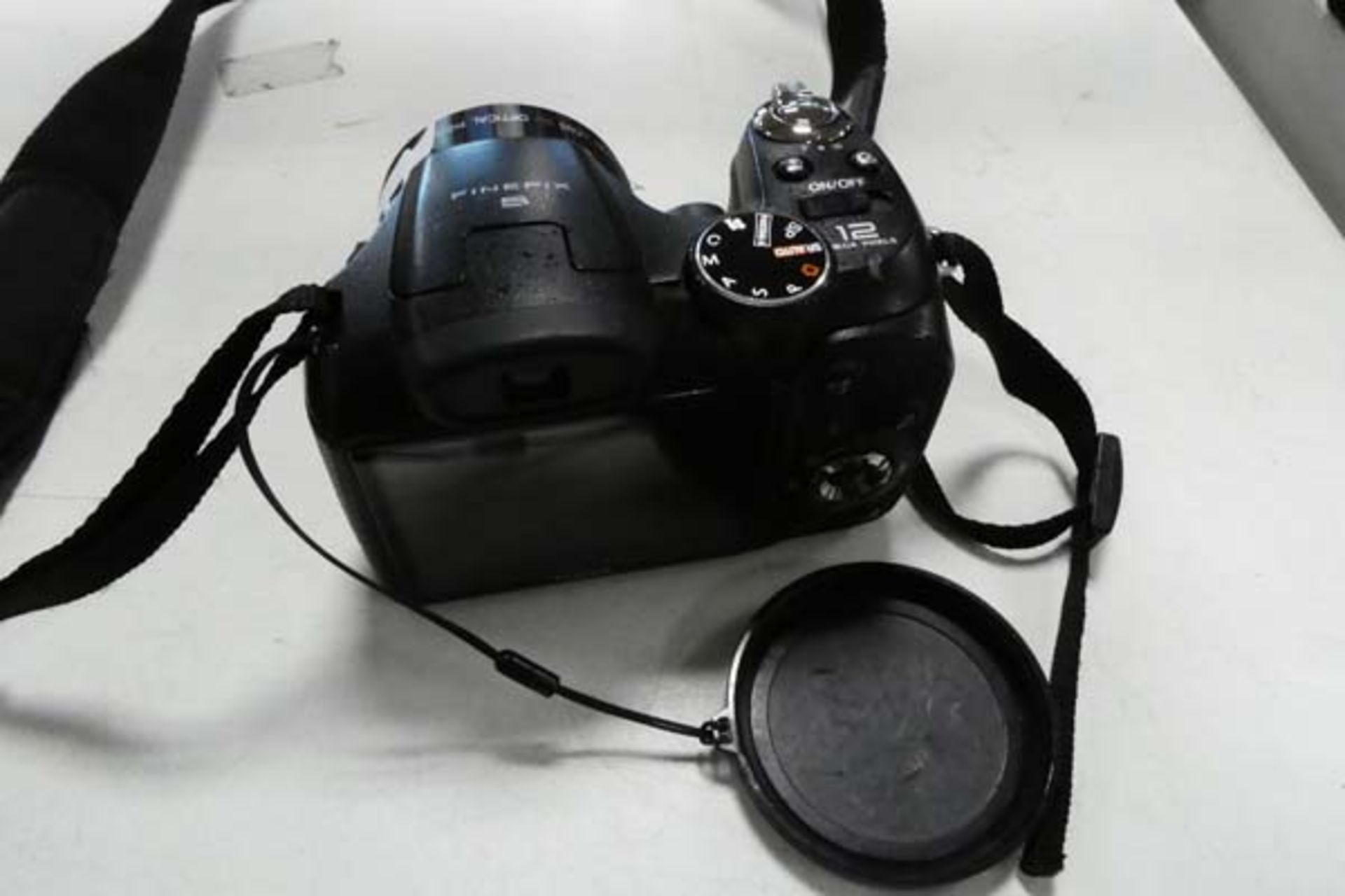 Fujifilm digital camera model S1730 - Image 2 of 2
