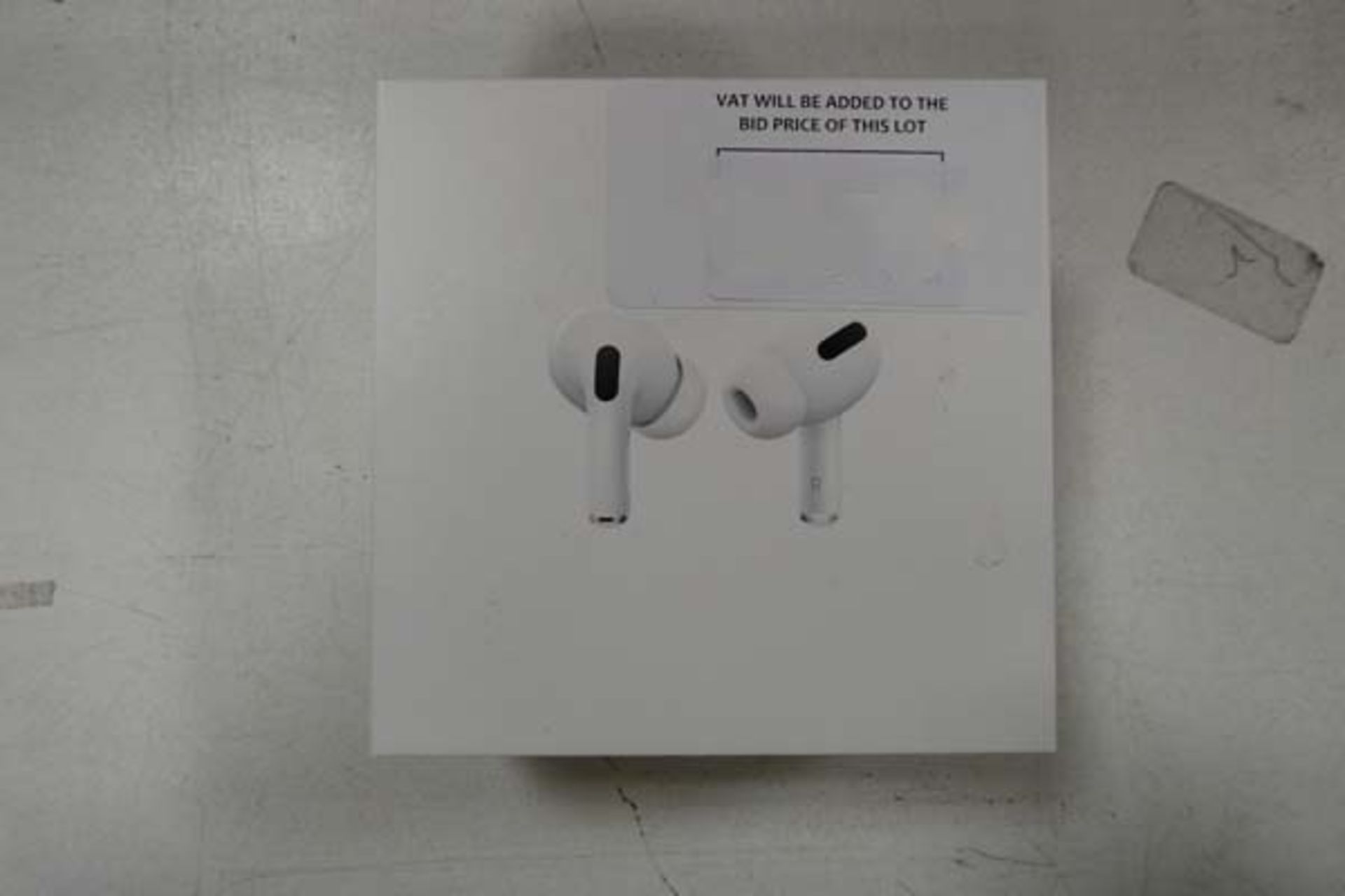 2020 Pair of purple Air pods pro with wireless charging case in box - Image 2 of 2