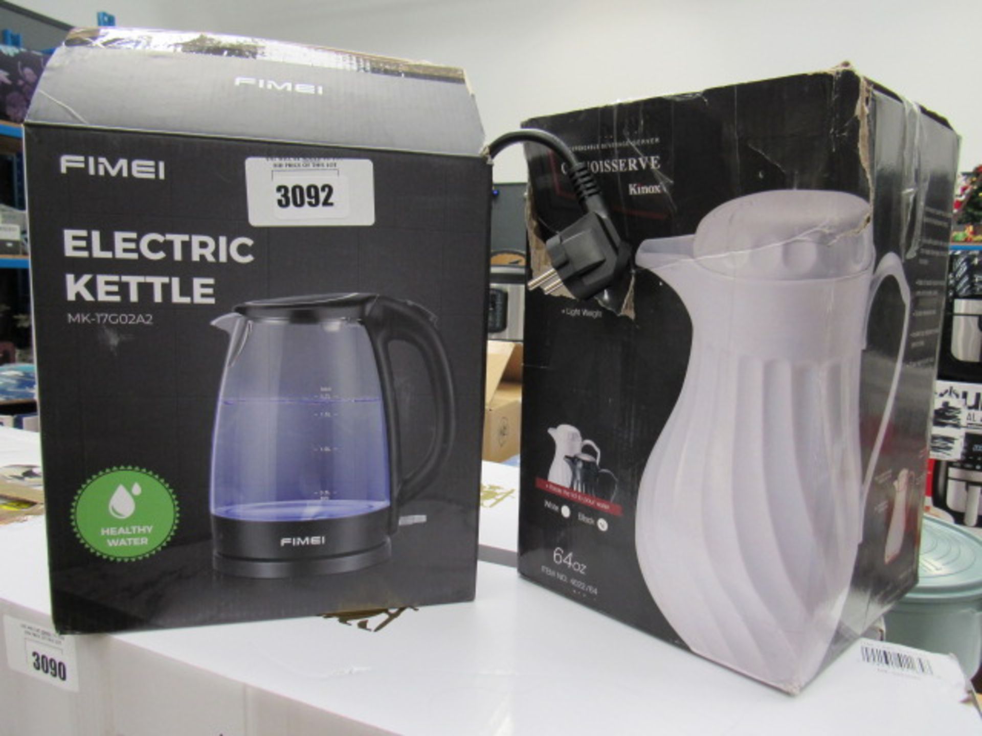 Electric kettle and a beverage server