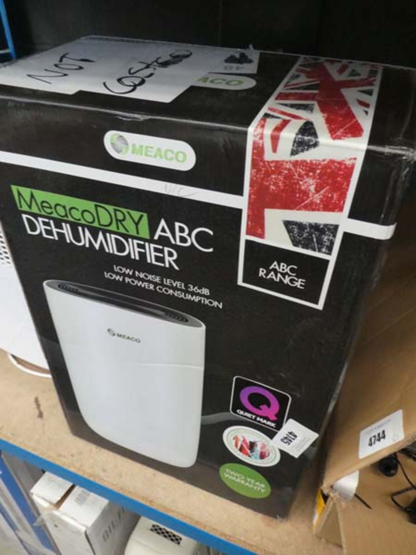 Boxed ABCD humidifier