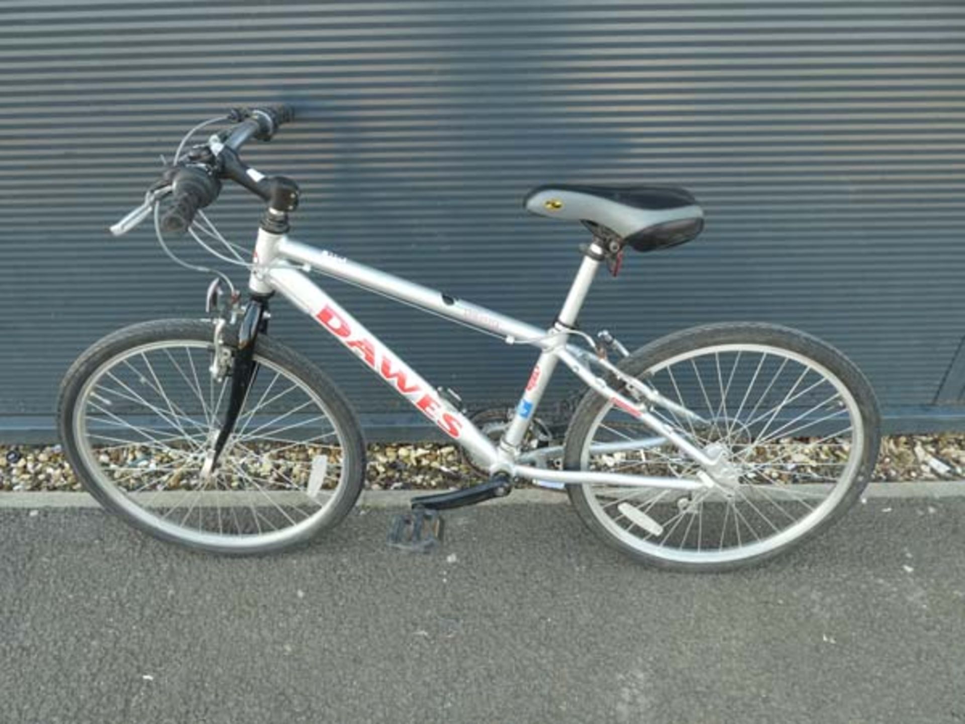 Grey Dawes childs mountain bike