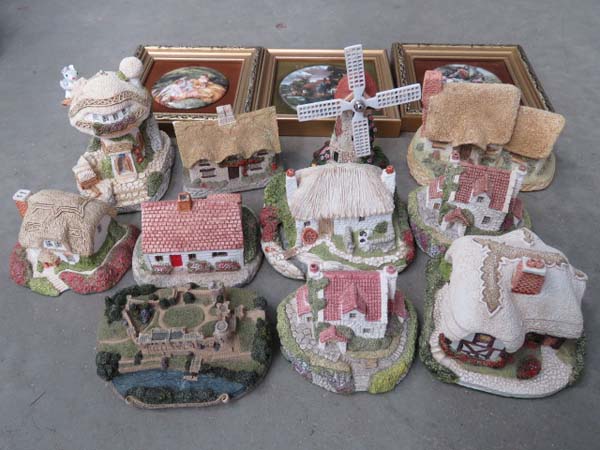 Quantity of David Winter cottages, miniature pictures