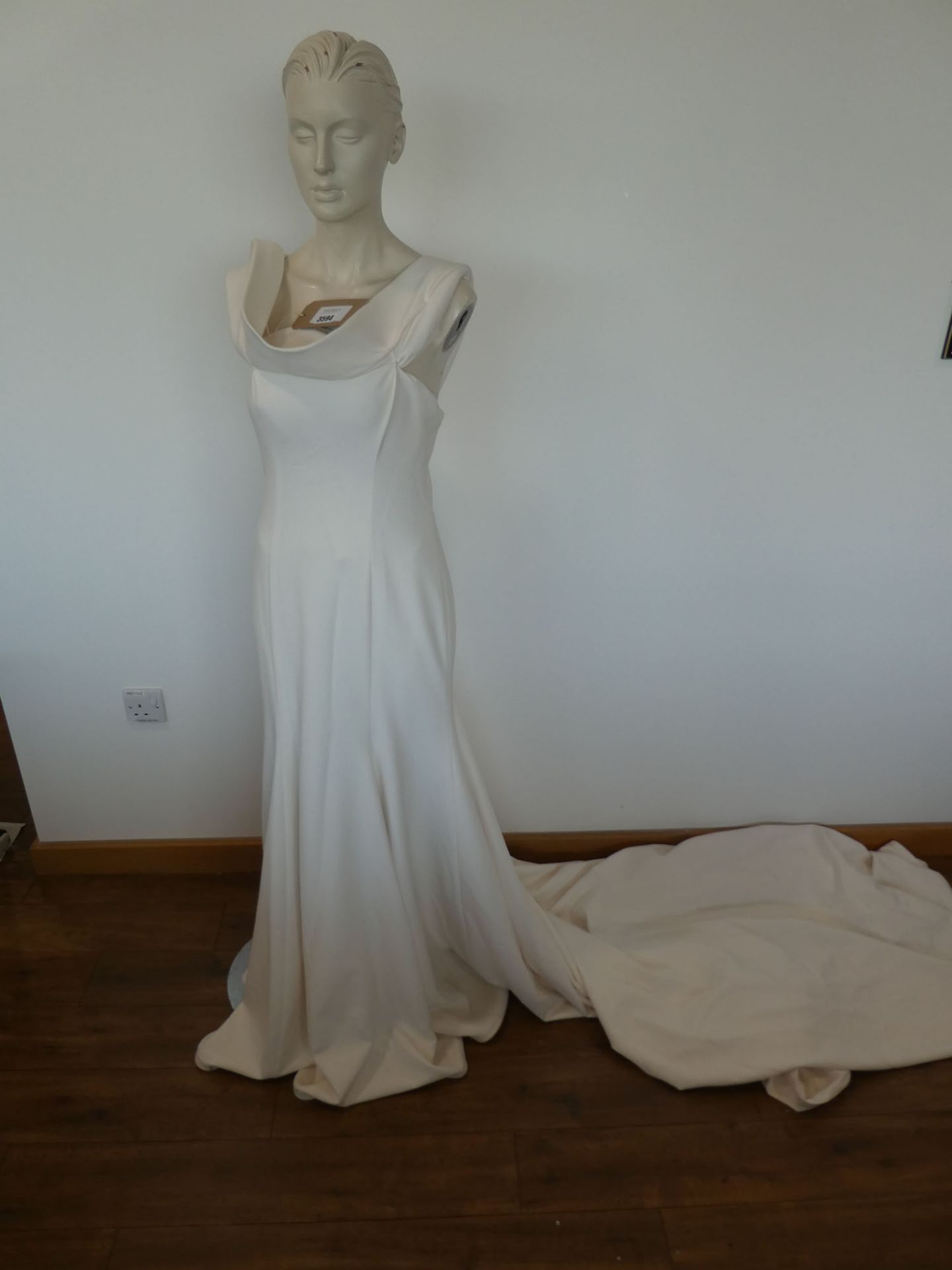Milla Nova ivory wedding dress, size 40