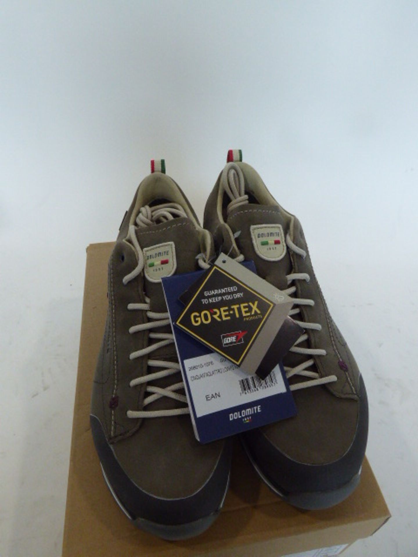 Dolomite 54 Low FG Goretex walking shoes size 7 - Image 2 of 3