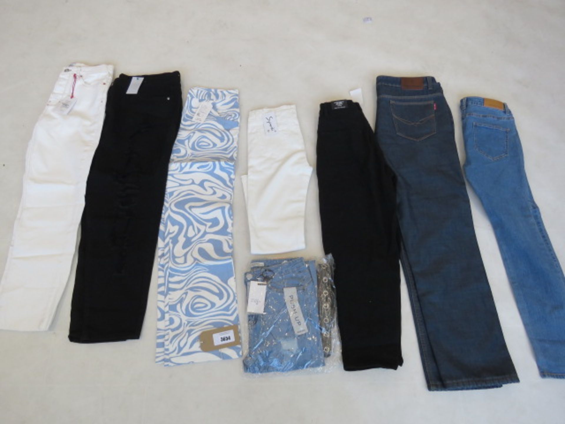 Selection of denim wear to include BDG, Noisy May, H&M, etc