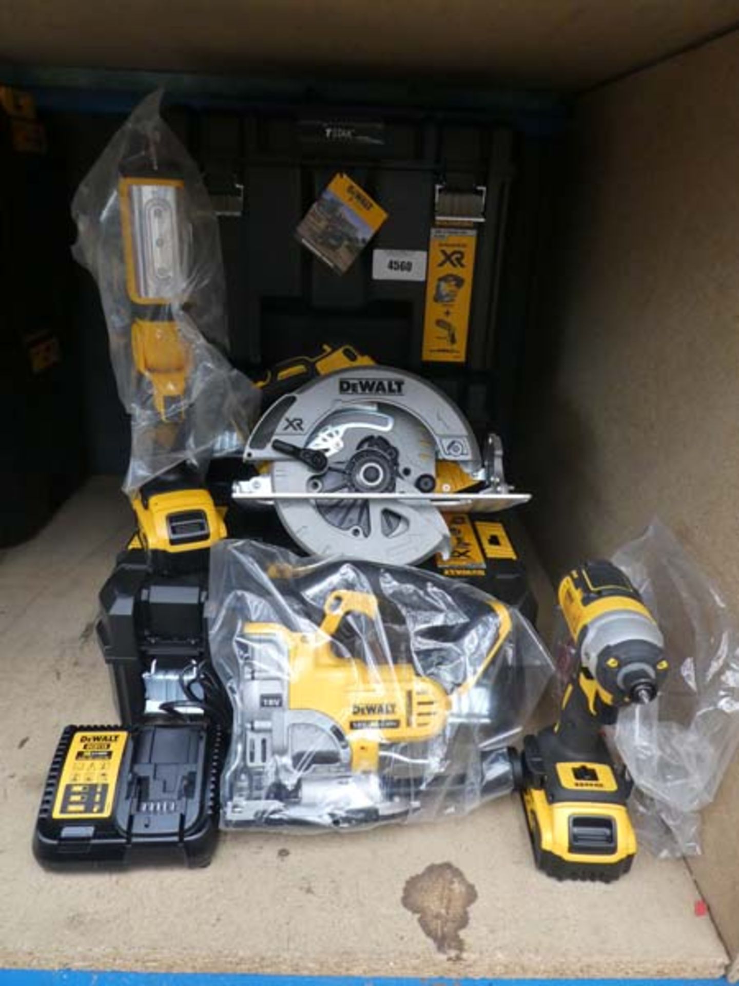 DeWalt tool kit with circular saw, impact drive, torch, jigsaw, 2 batteries and charger