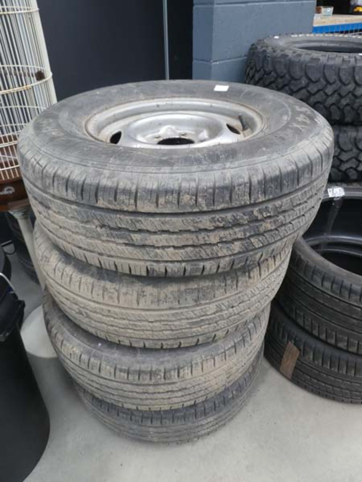 4 ranger steel wheels and tyres size 235/75/15
