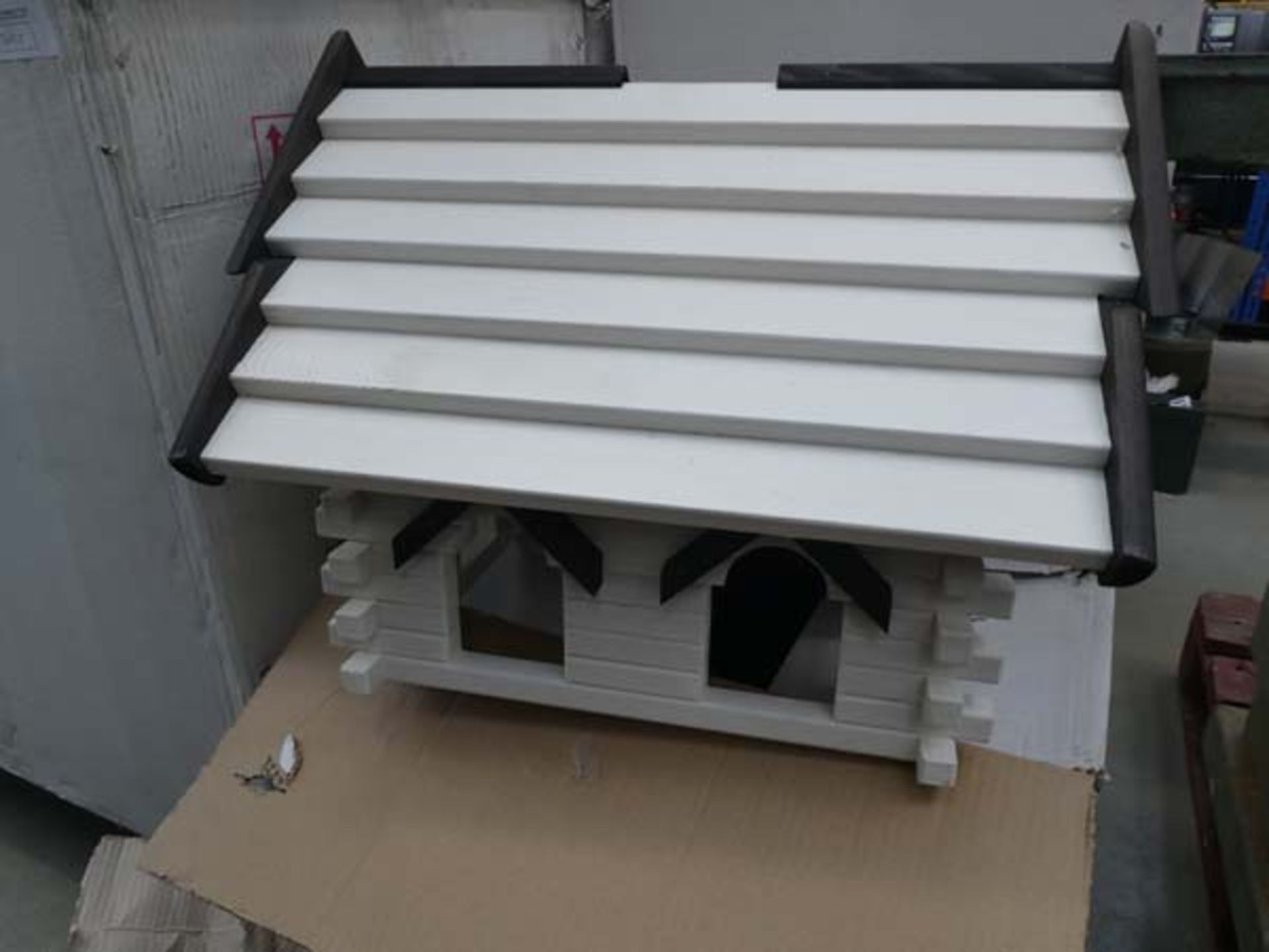 Boxed Antic bird table