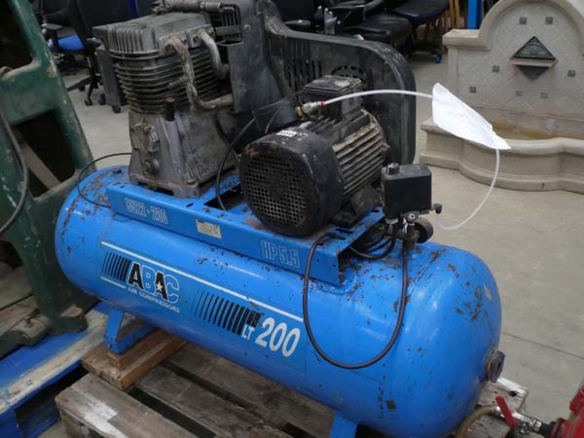 Large Abac 200L blue electric compressor - Image 3 of 3