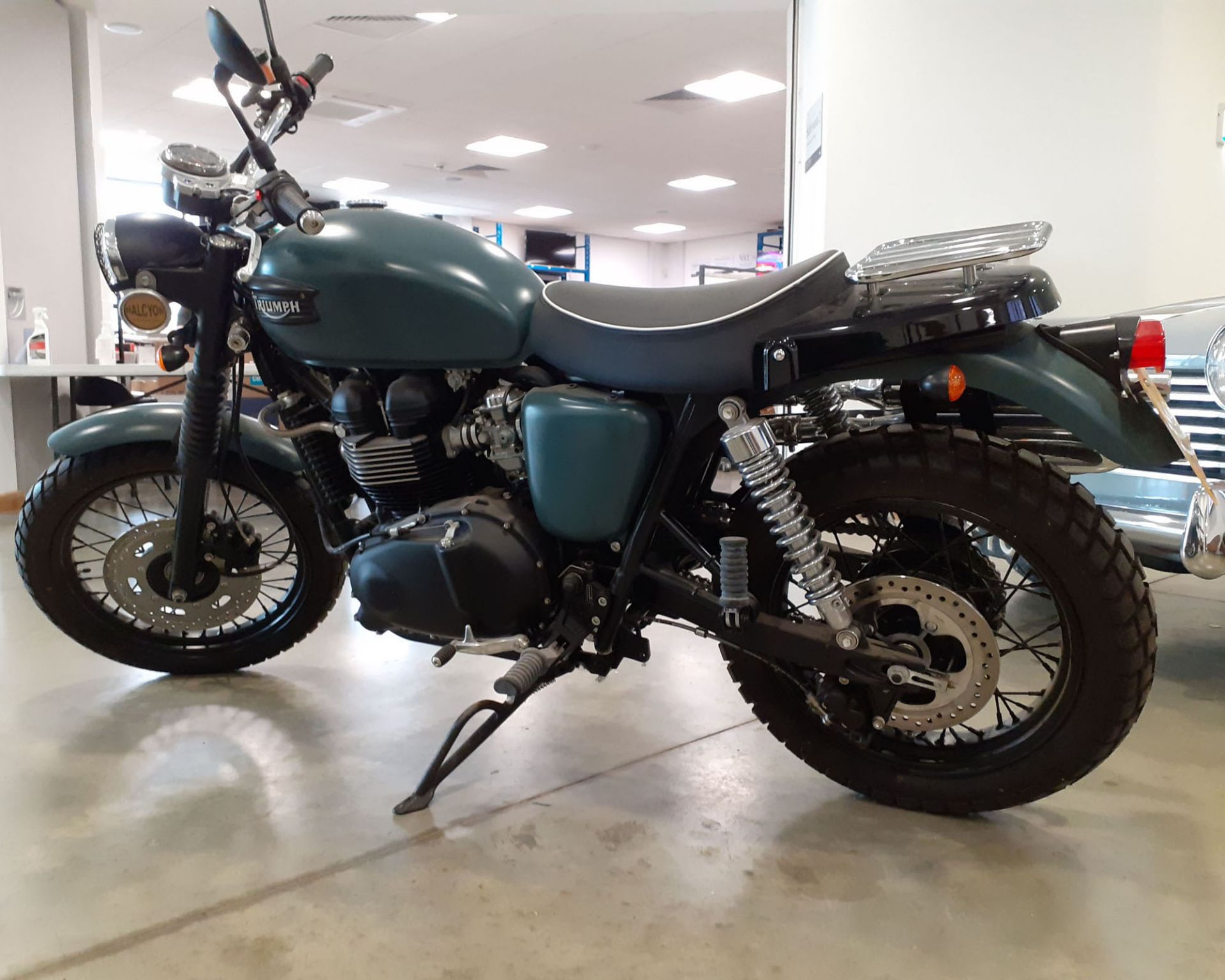 (2006) Triumph Bonneville Scrambler in green and black, 865cc, first registered in 22/12/2006, - Image 11 of 13