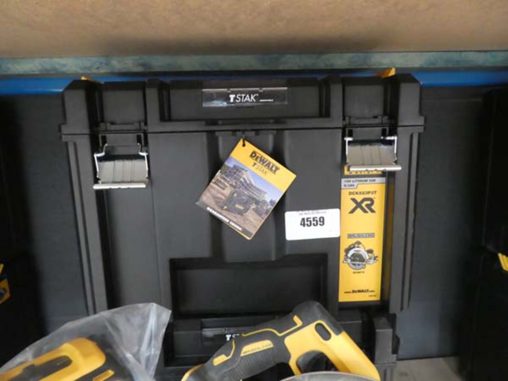 DeWalt tool set with circular saw, drill, jigsaw, torch, 2 batteries and charger - Image 3 of 3