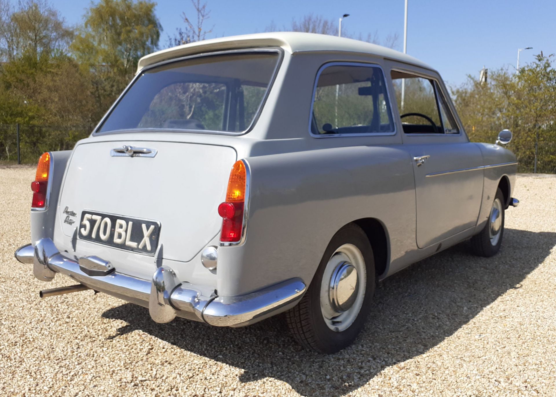 570 BLX (1962) Austin A40 Farina two door saloon in grey and white, Tax class as an Historic - Image 6 of 20