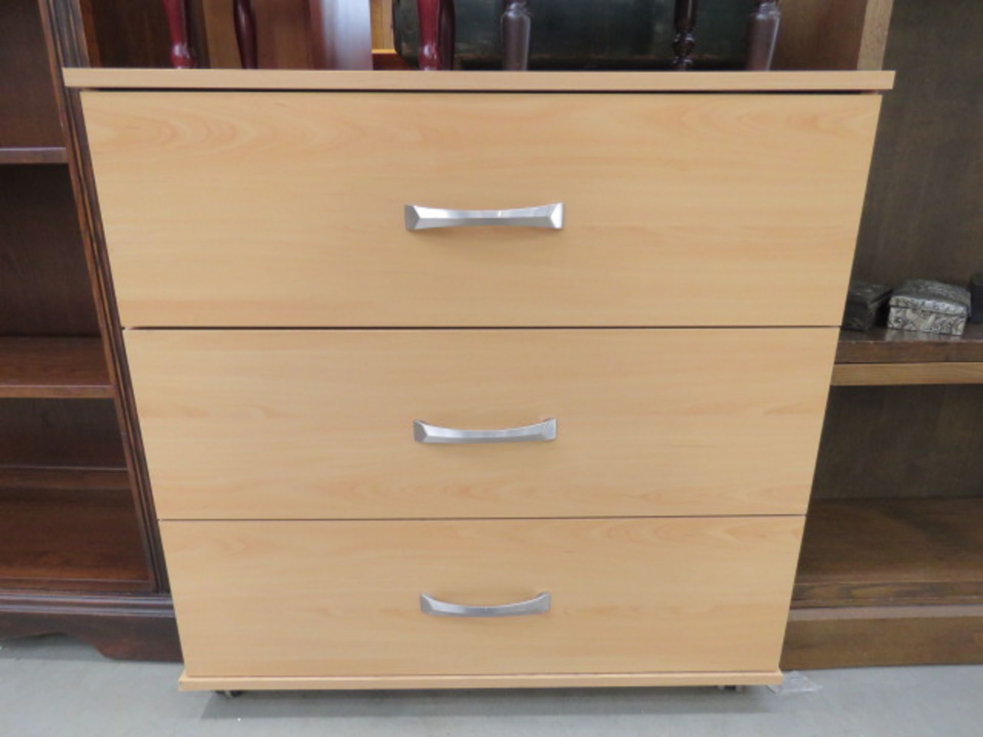 5078 Pine finished chest of 3 drawers