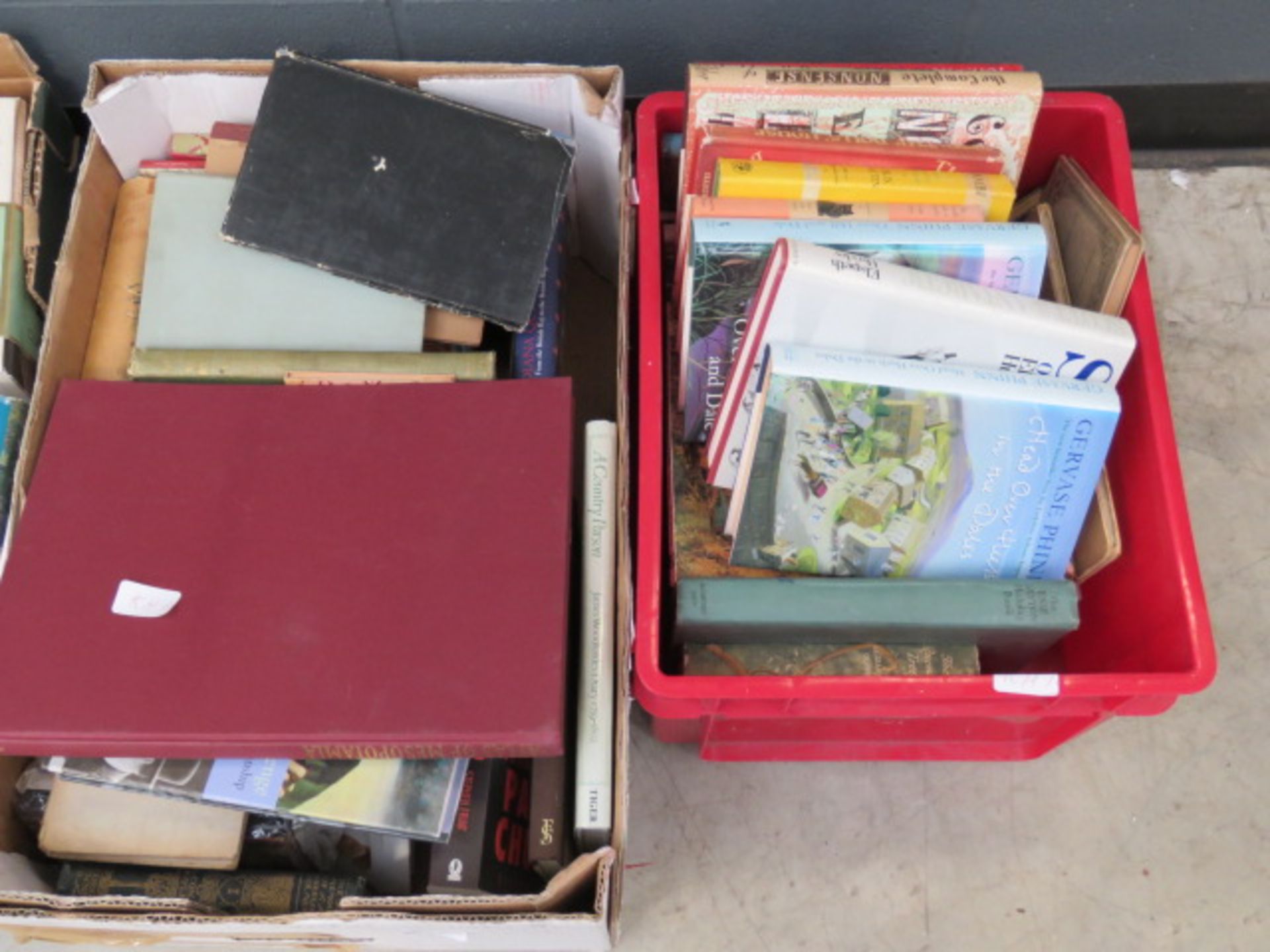 6 boxes containing a miscellaneous collection of local history books, biographies and novels - Image 4 of 4