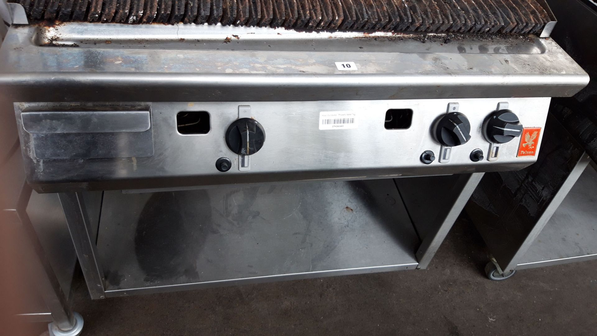 90cm gas Falcon chargrill on mobile stand - Image 3 of 3