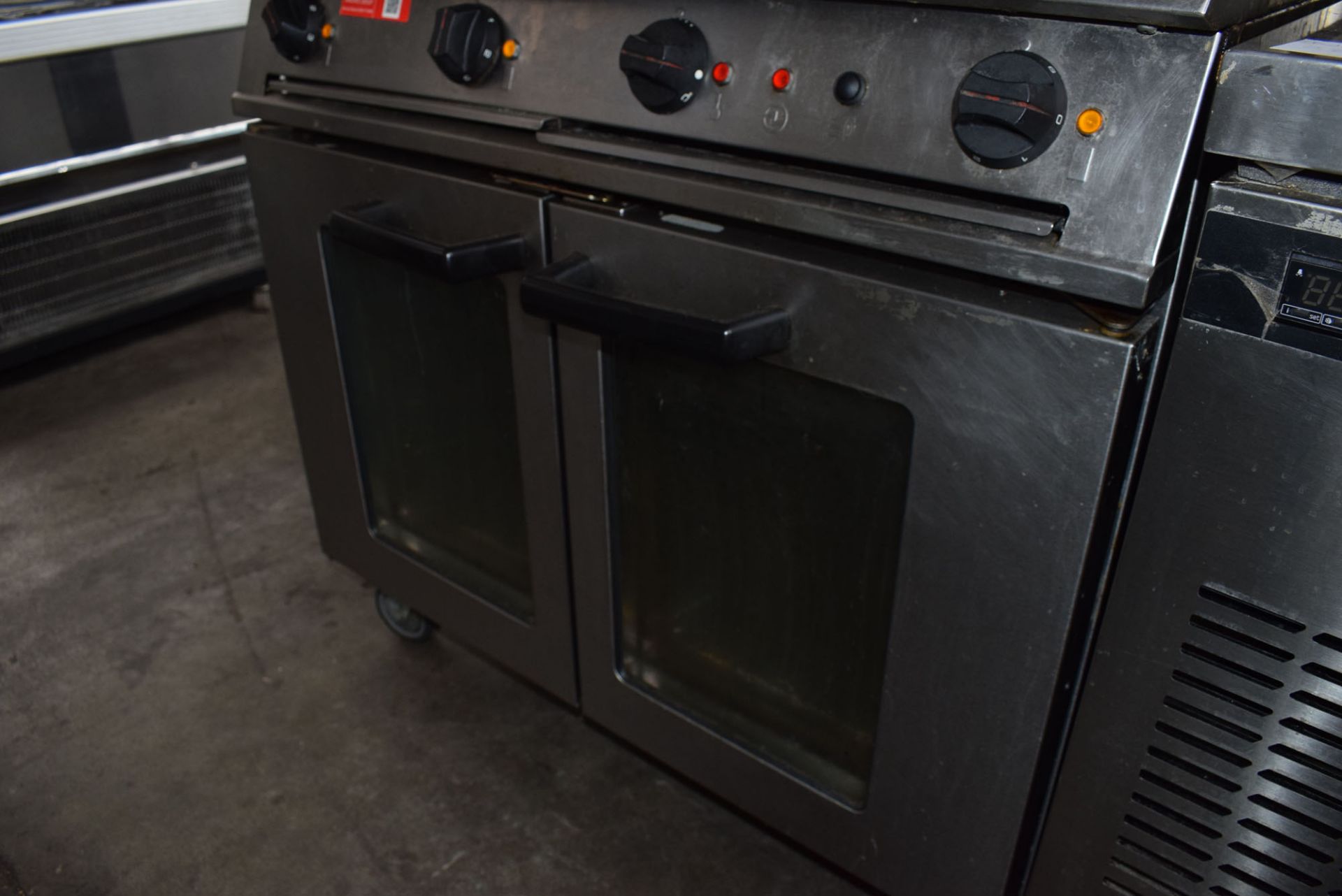 90cm electric Falcon solid top cooker with 2 door convection oven under - Image 2 of 2