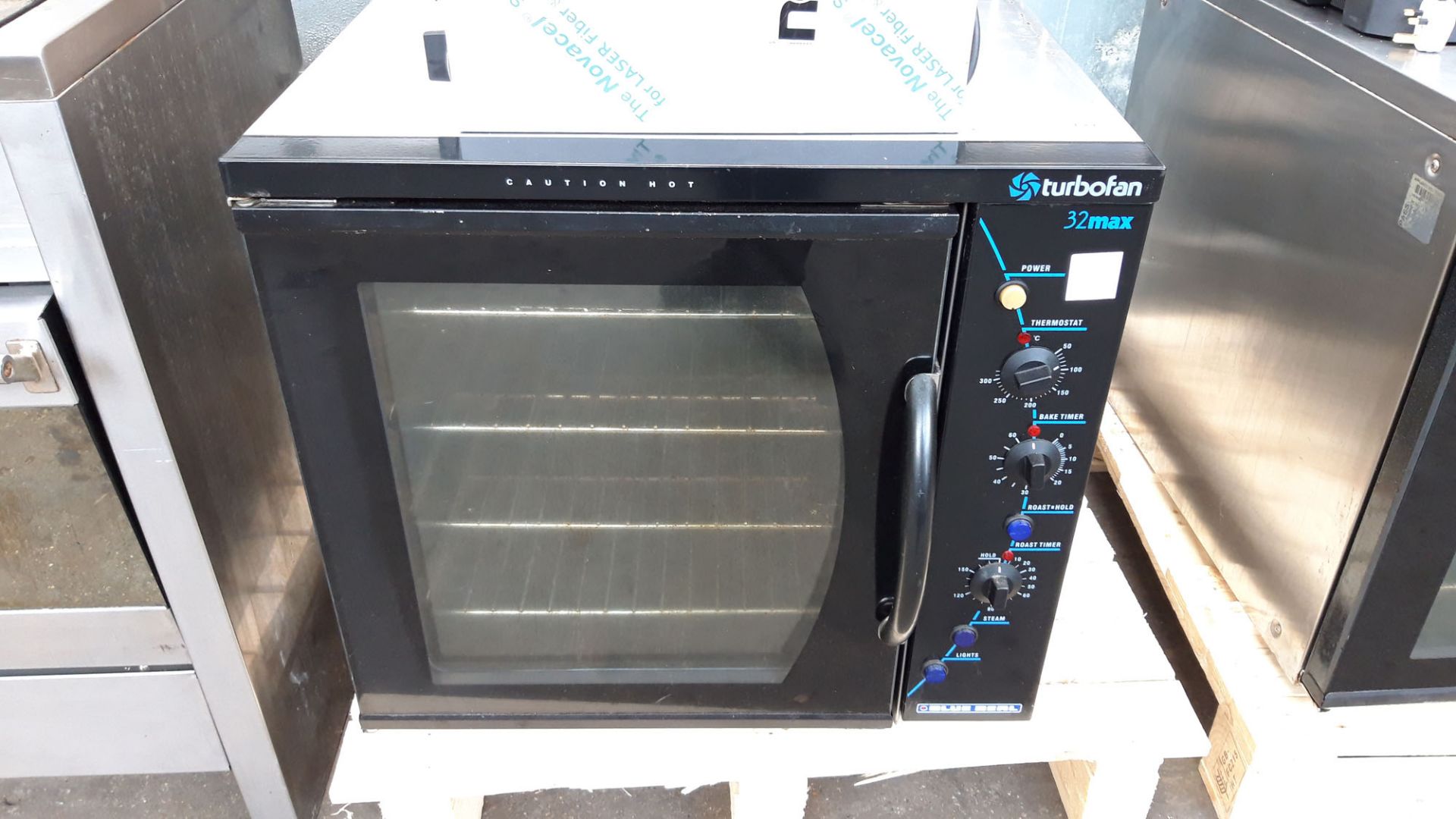 70cm electric Blue Seal Turbo Fan 32 max oven