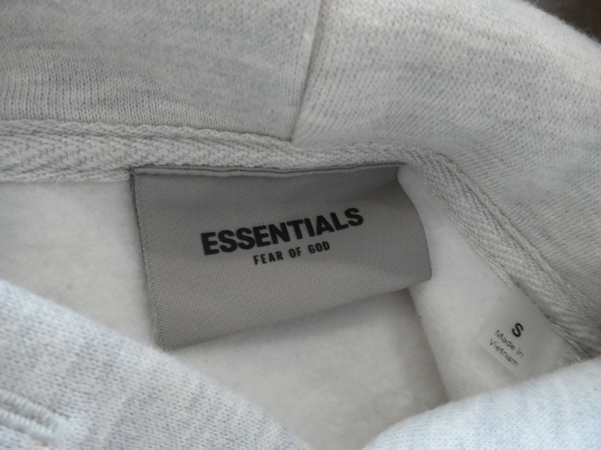 Essentials Fear of God hoodie in light grey size S - Image 5 of 5